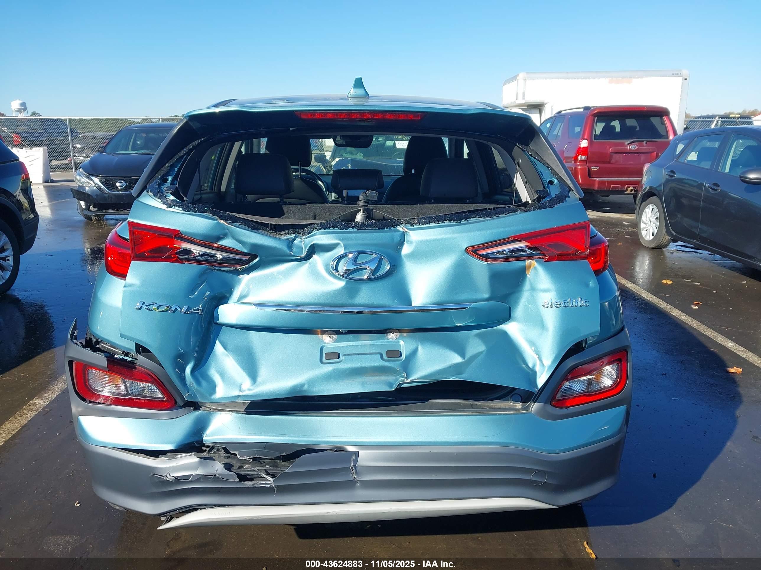 HYUNDAI KONA image 6