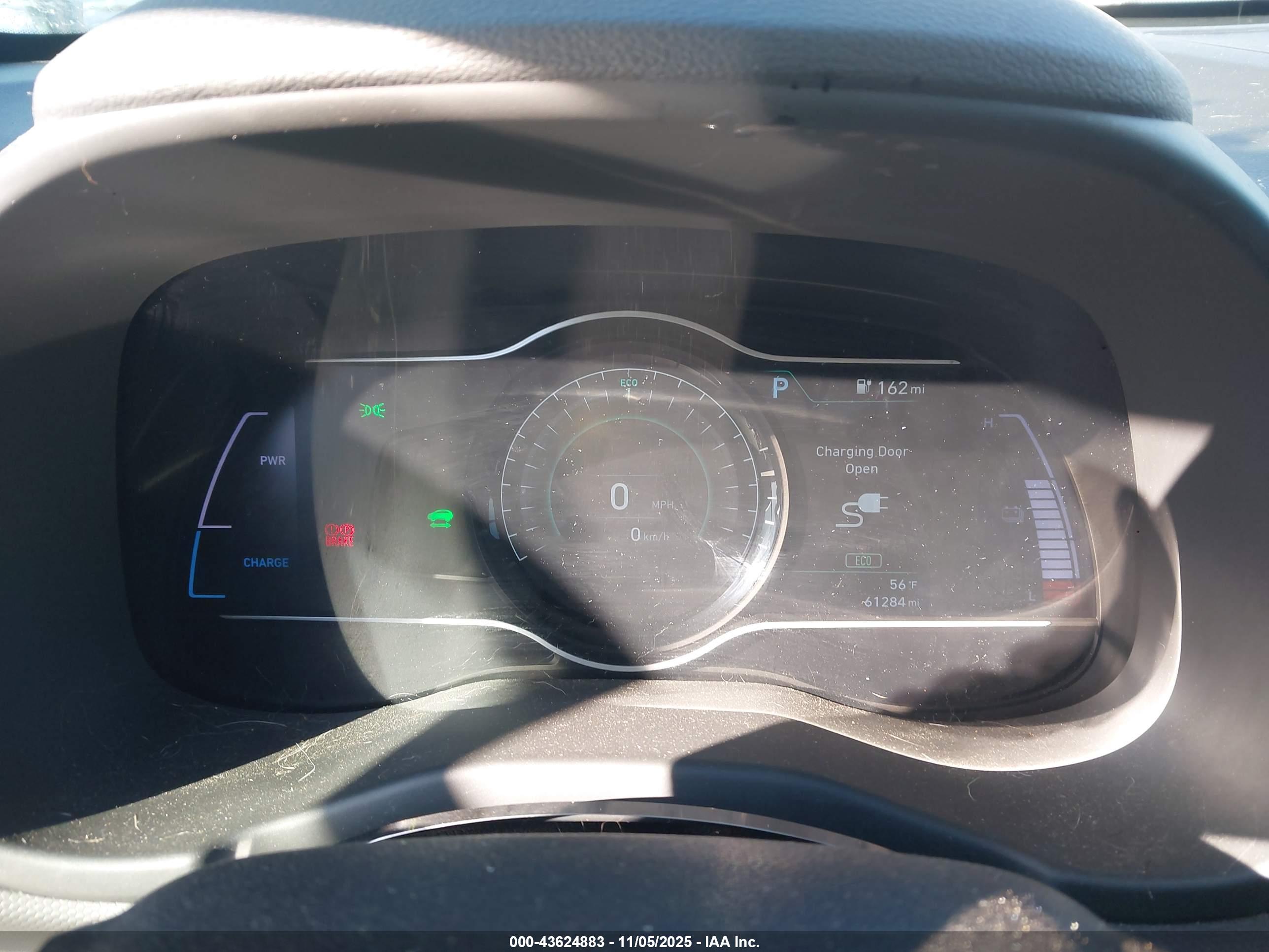 HYUNDAI KONA image 7
