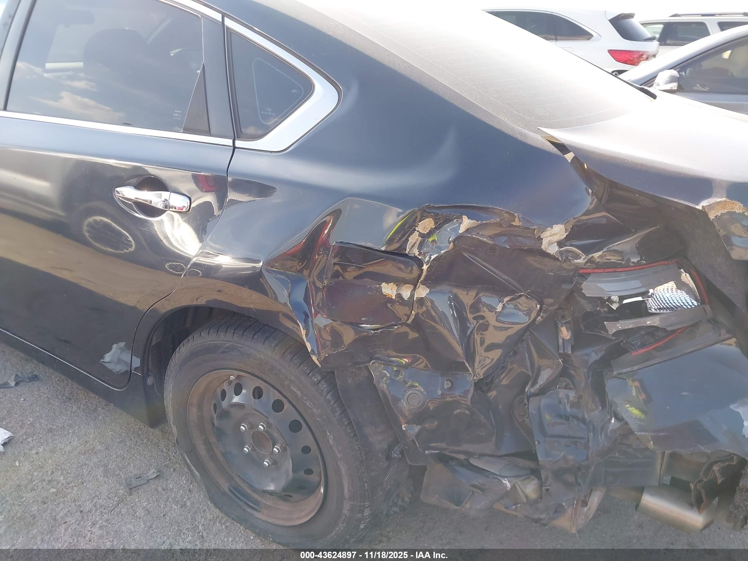 NISSAN ALTIMA image 6