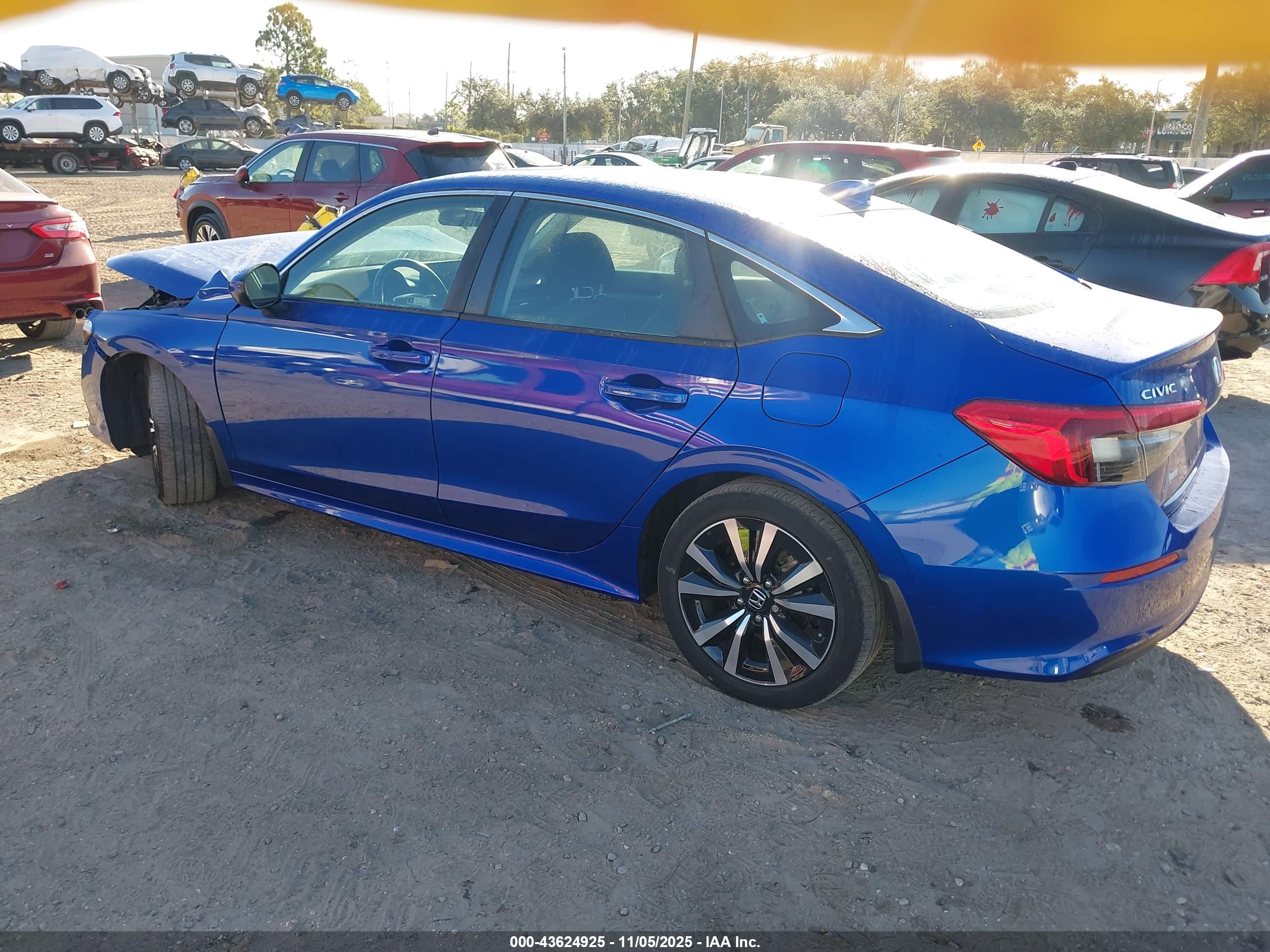 HONDA CIVIC image 3