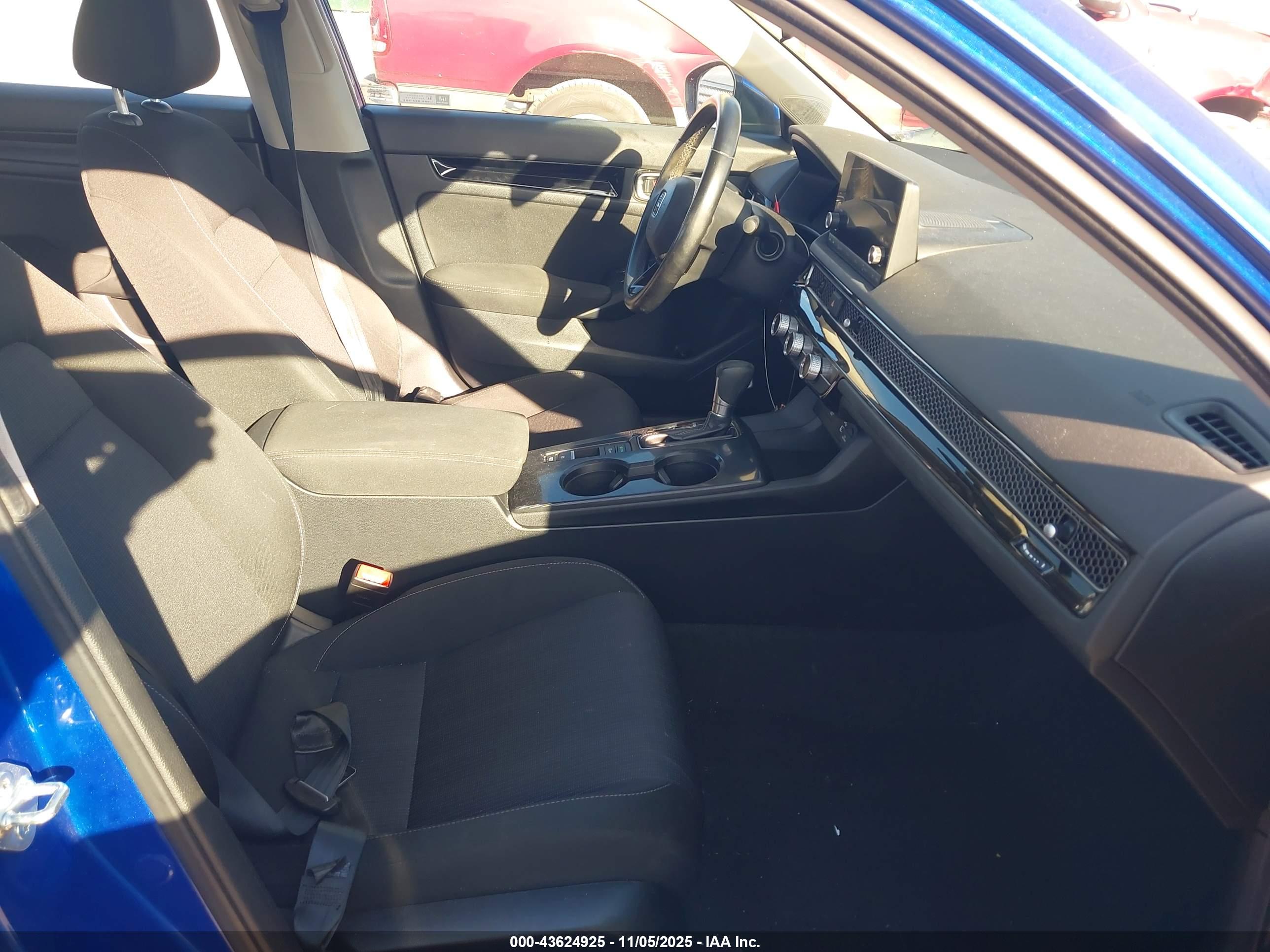 HONDA CIVIC image 5