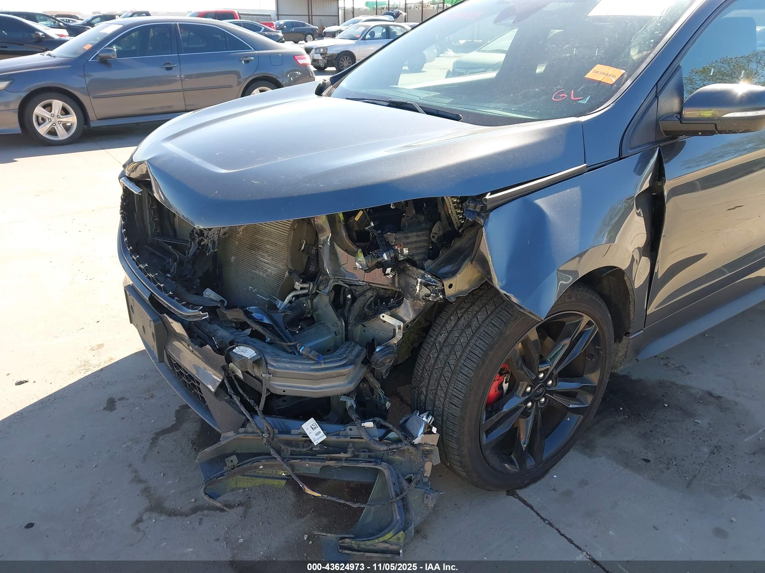 FORD EDGE image 6