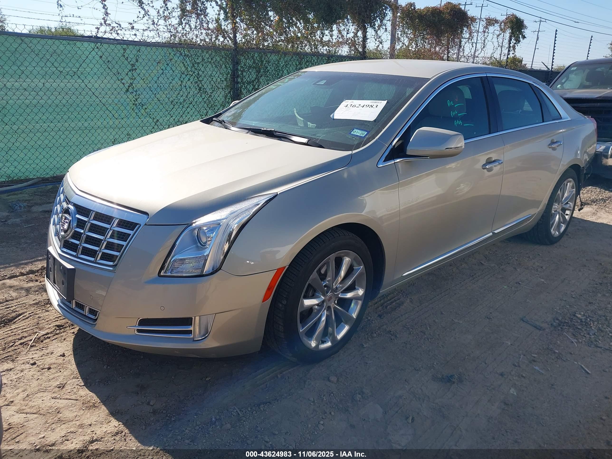 CADILLAC XTS image 2