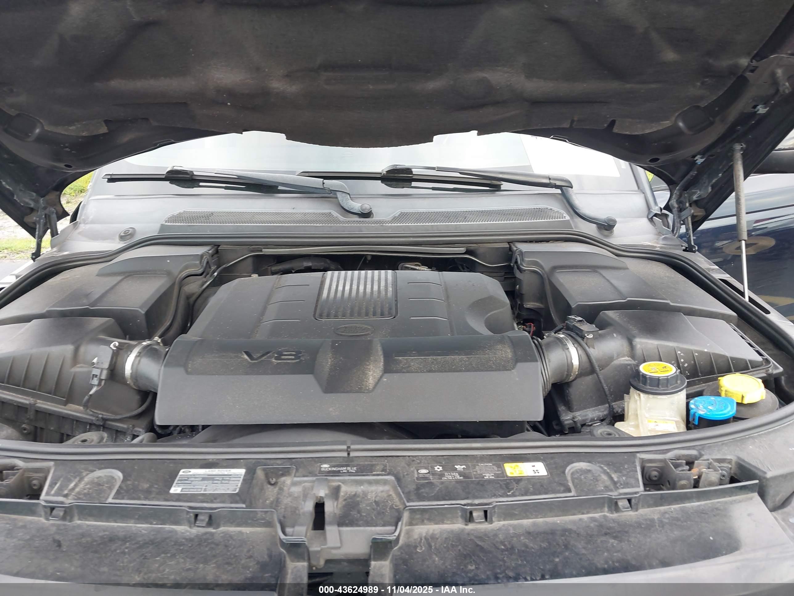 LAND ROVER image 10