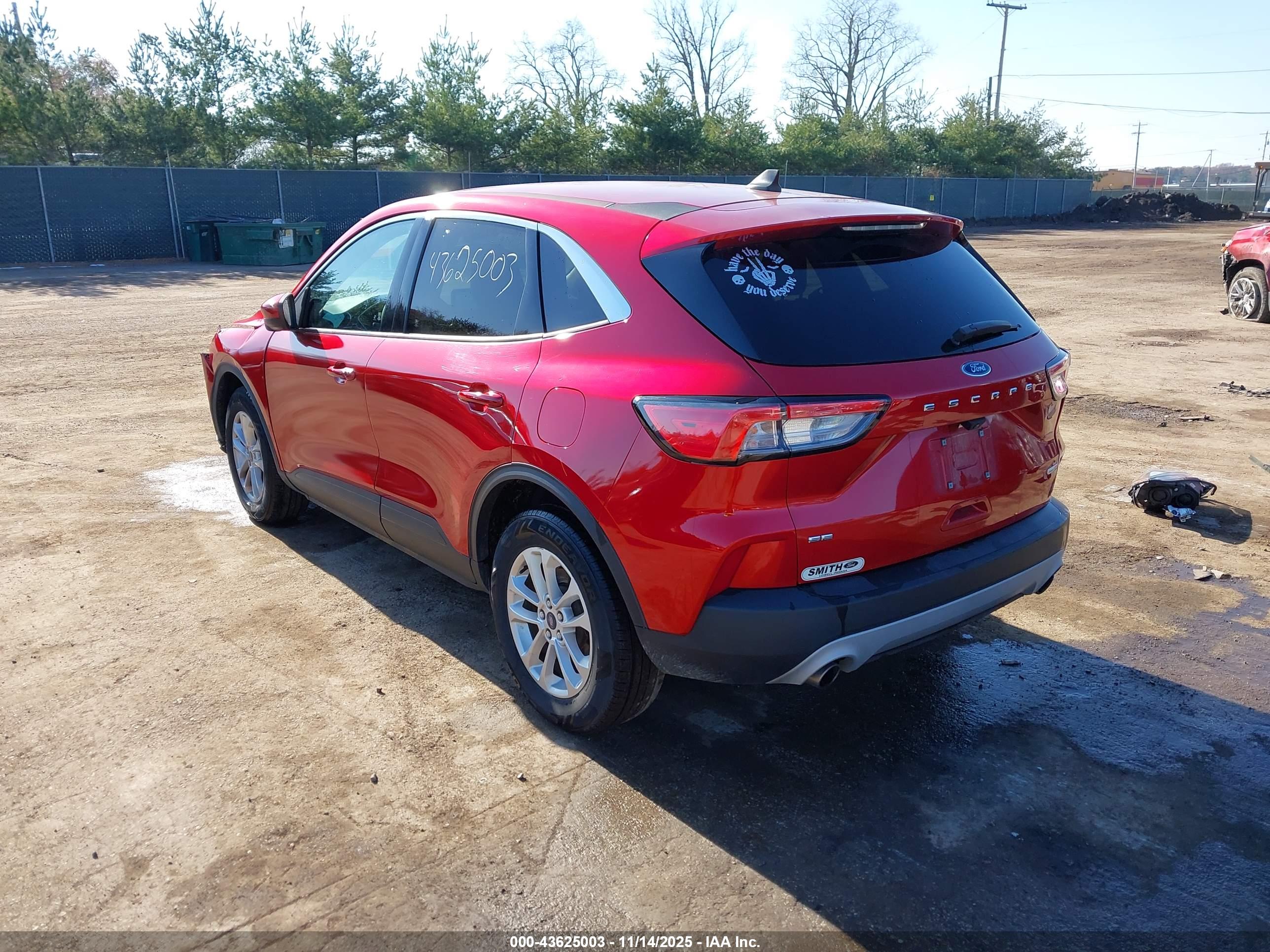 FORD ESCAPE image 3