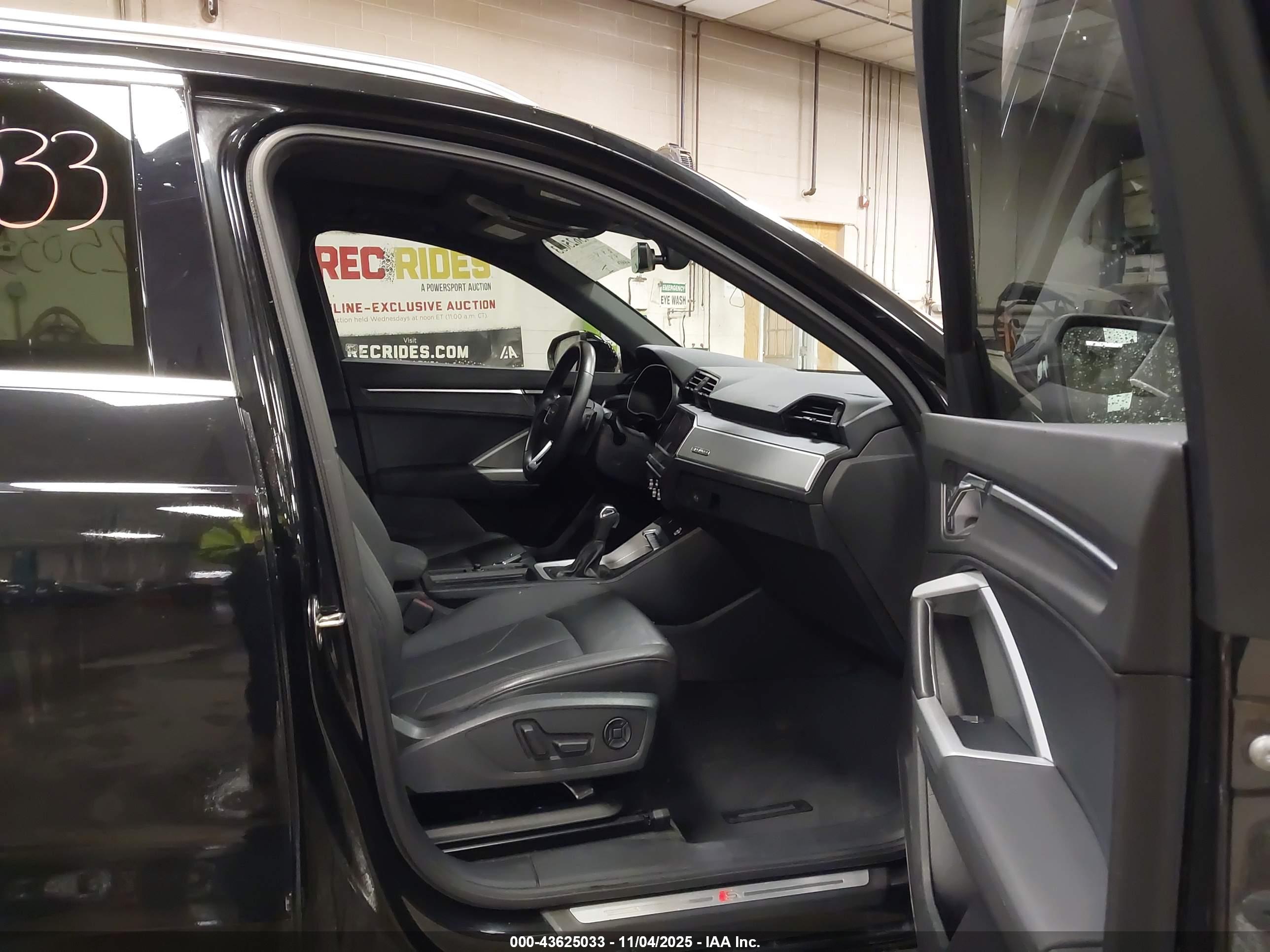 AUDI Q3 image 5