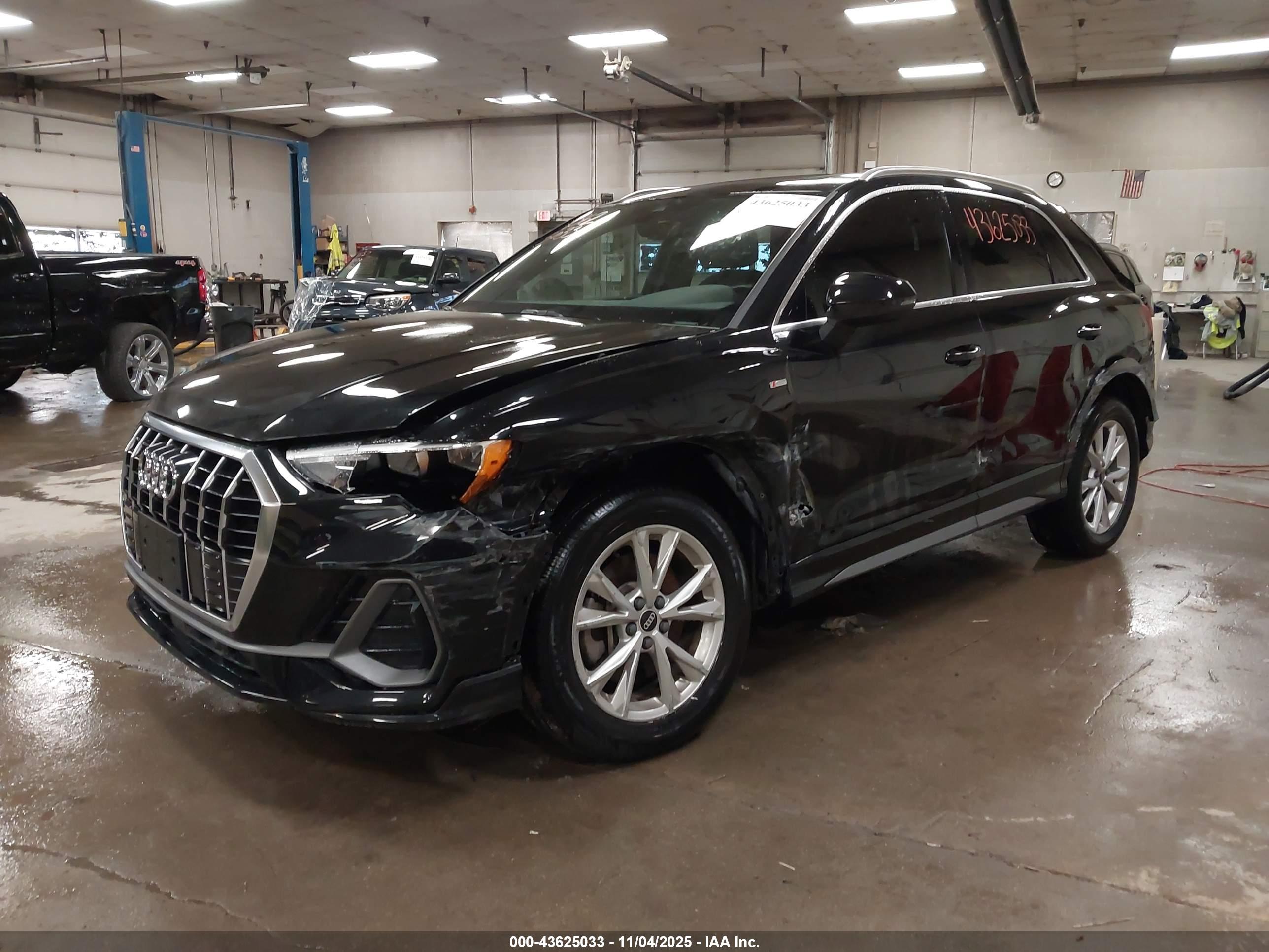 AUDI Q3 image 6