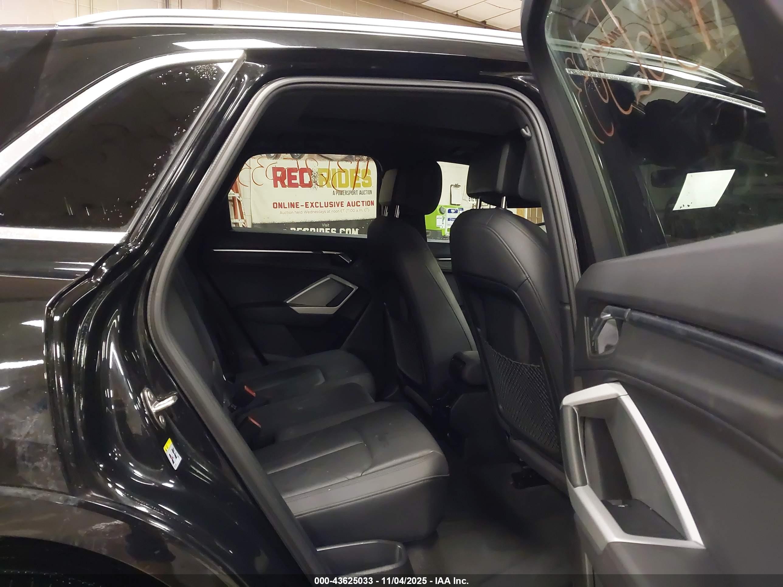 AUDI Q3 image 8