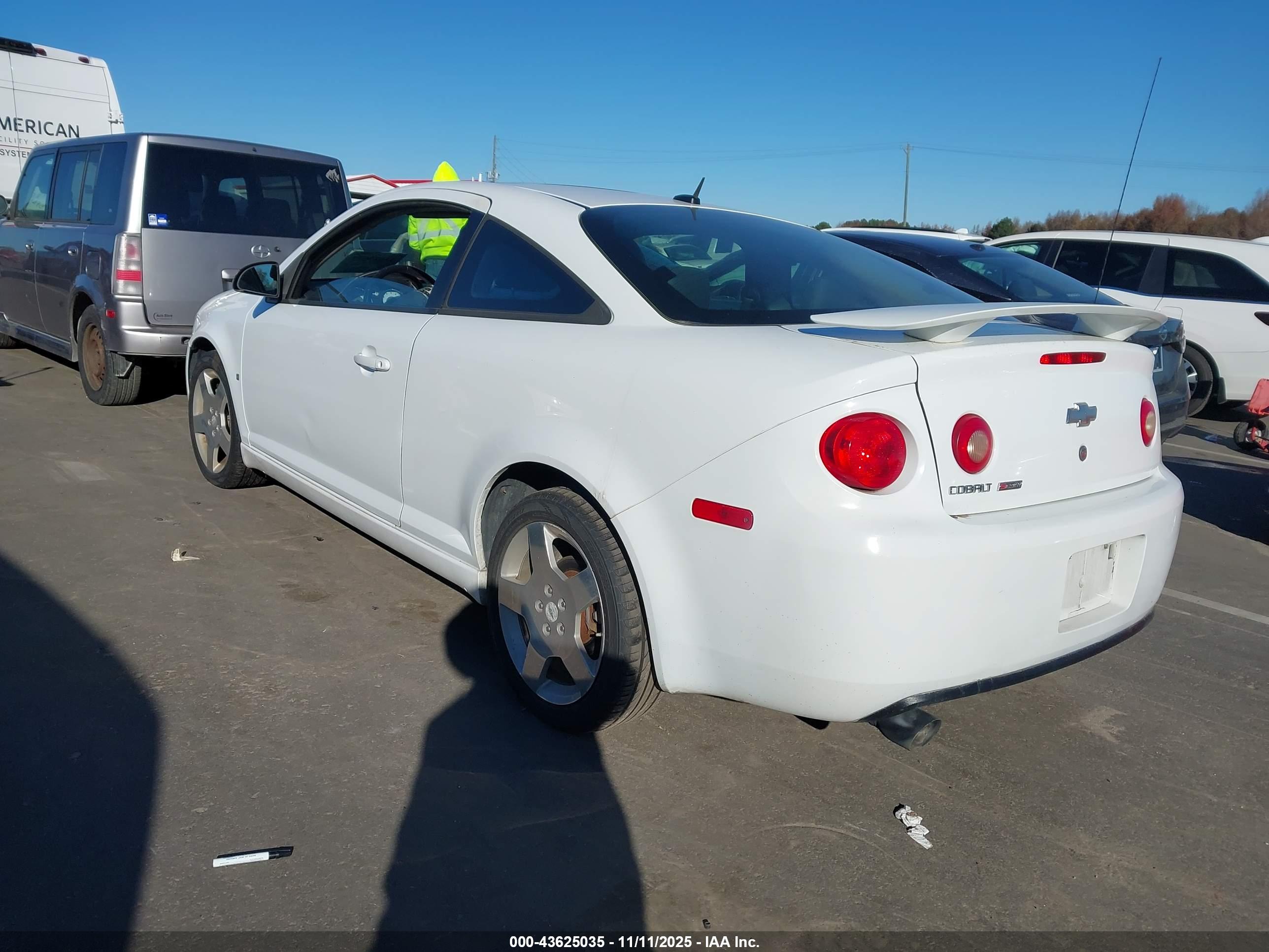 CHEVROLET COBALT image 3
