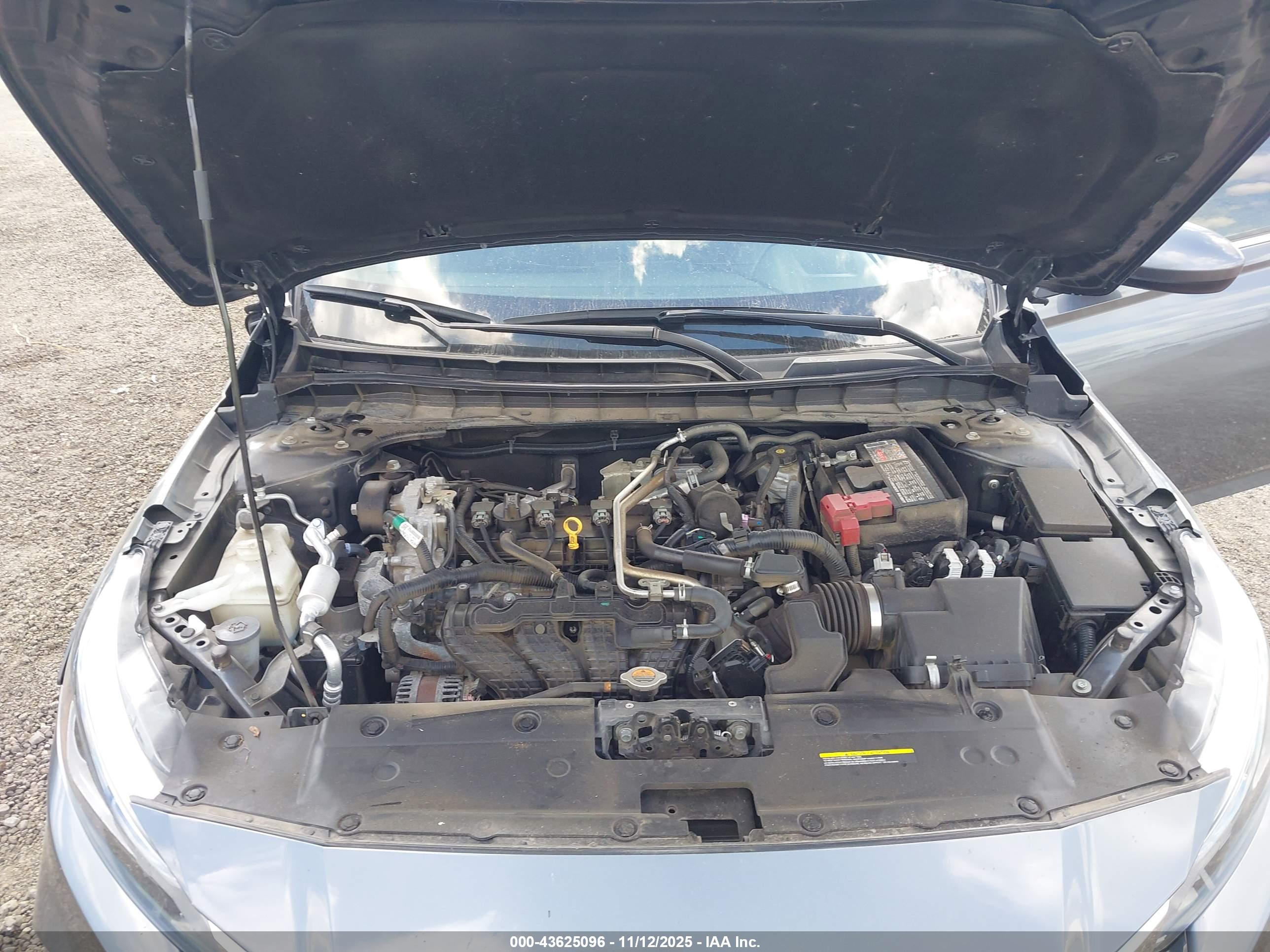 NISSAN ALTIMA image 10