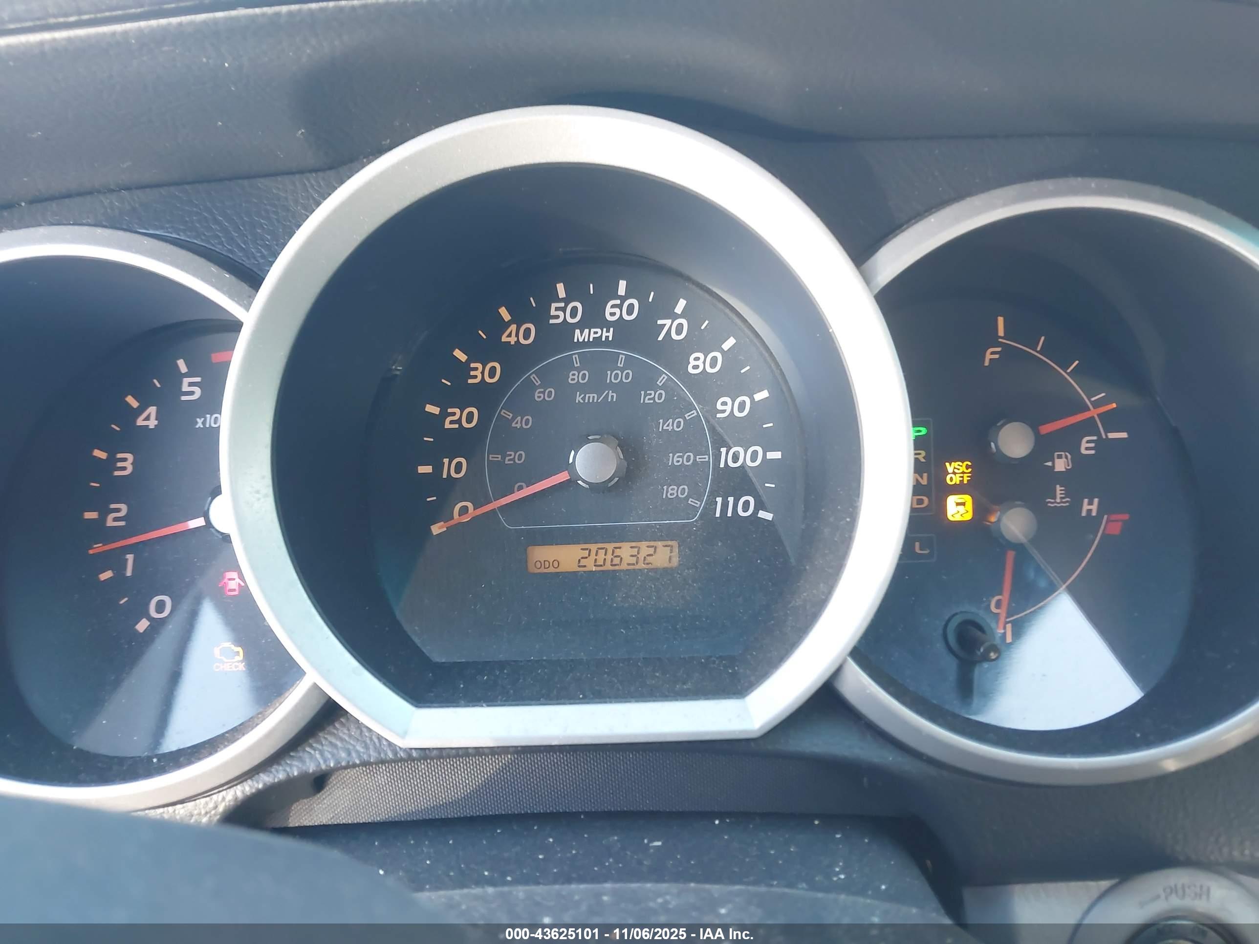 TOYOTA 4RUNNER image 7