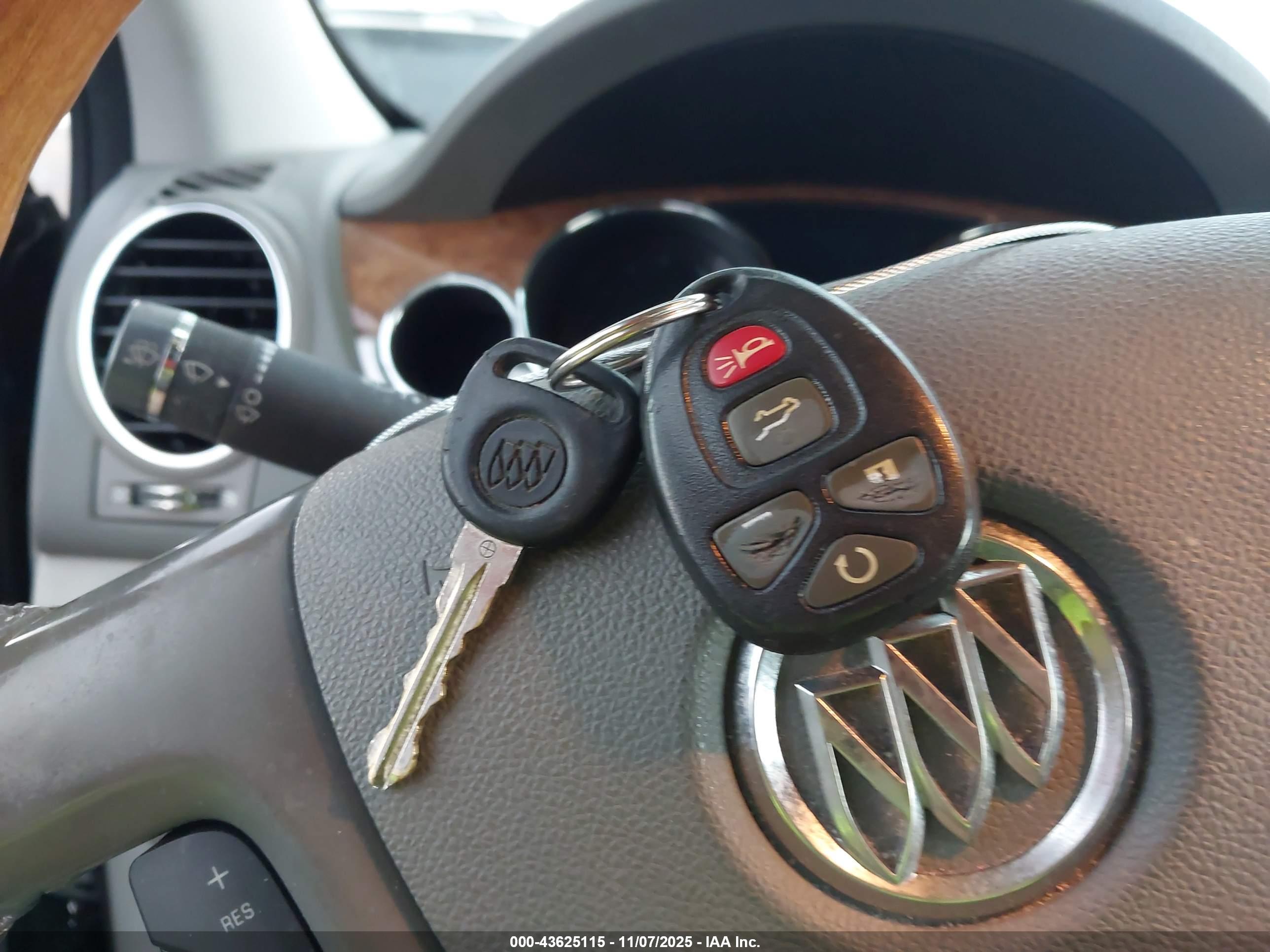BUICK ENCLAVE image 11