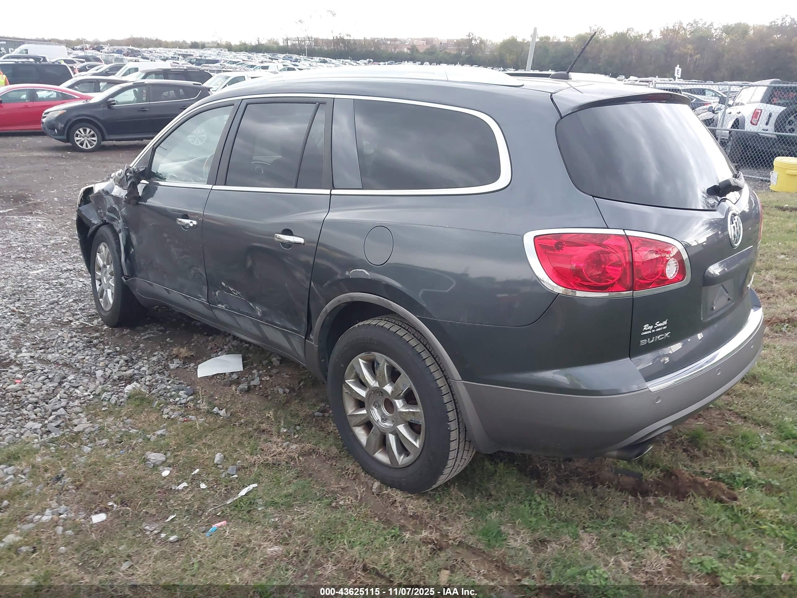 BUICK ENCLAVE image 3