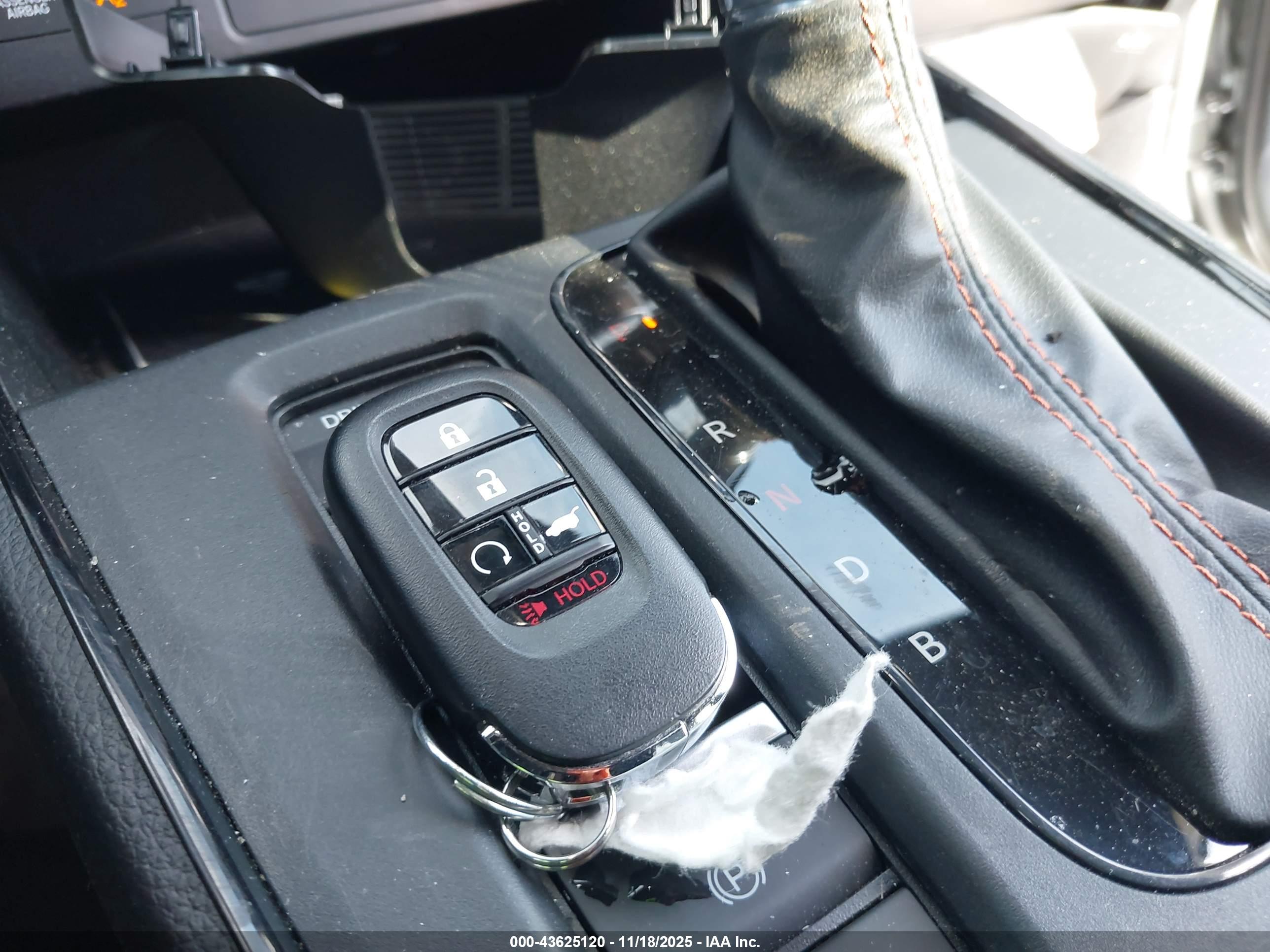 HONDA CR-V image 11