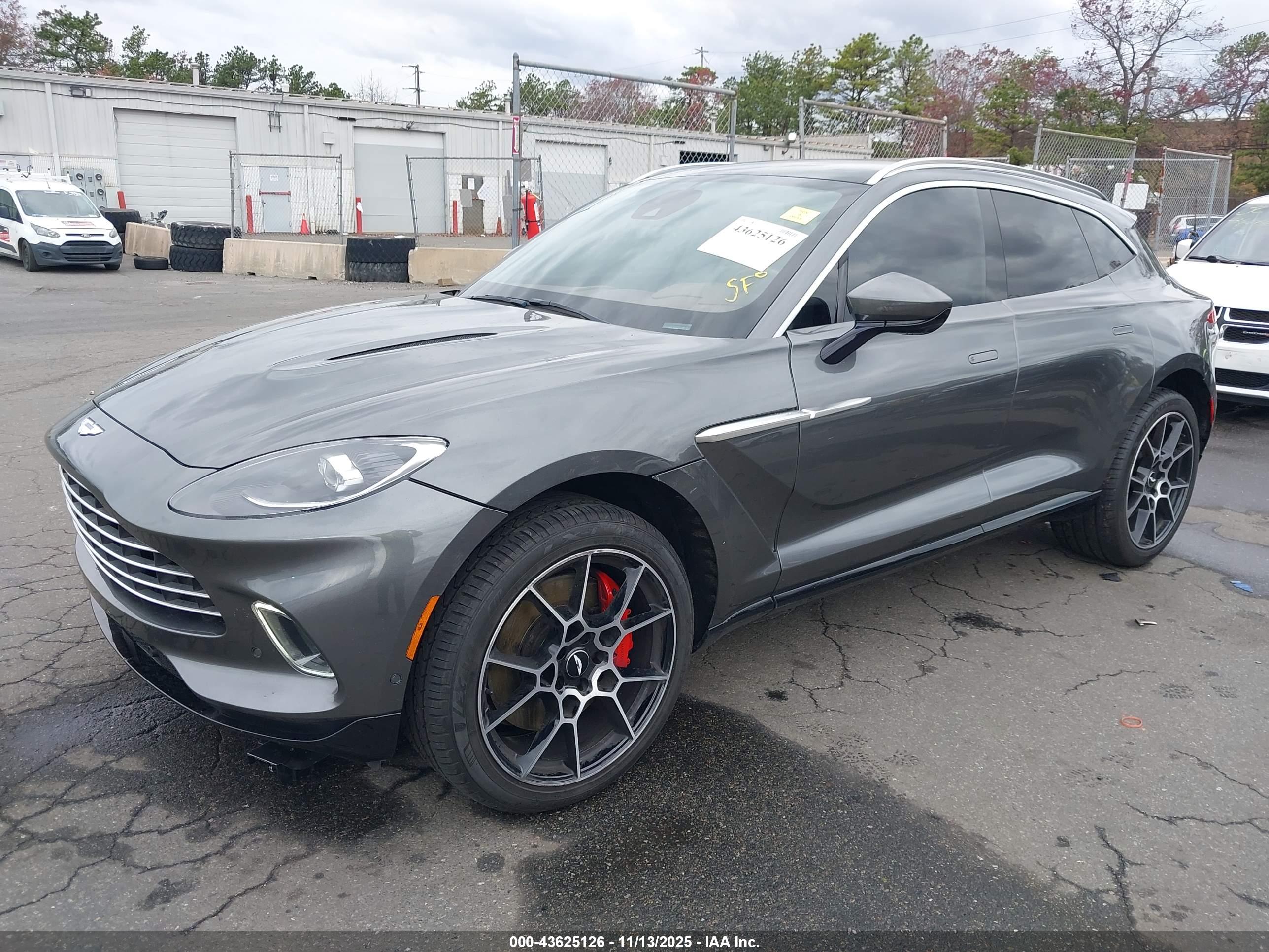 ASTON MARTIN image 2