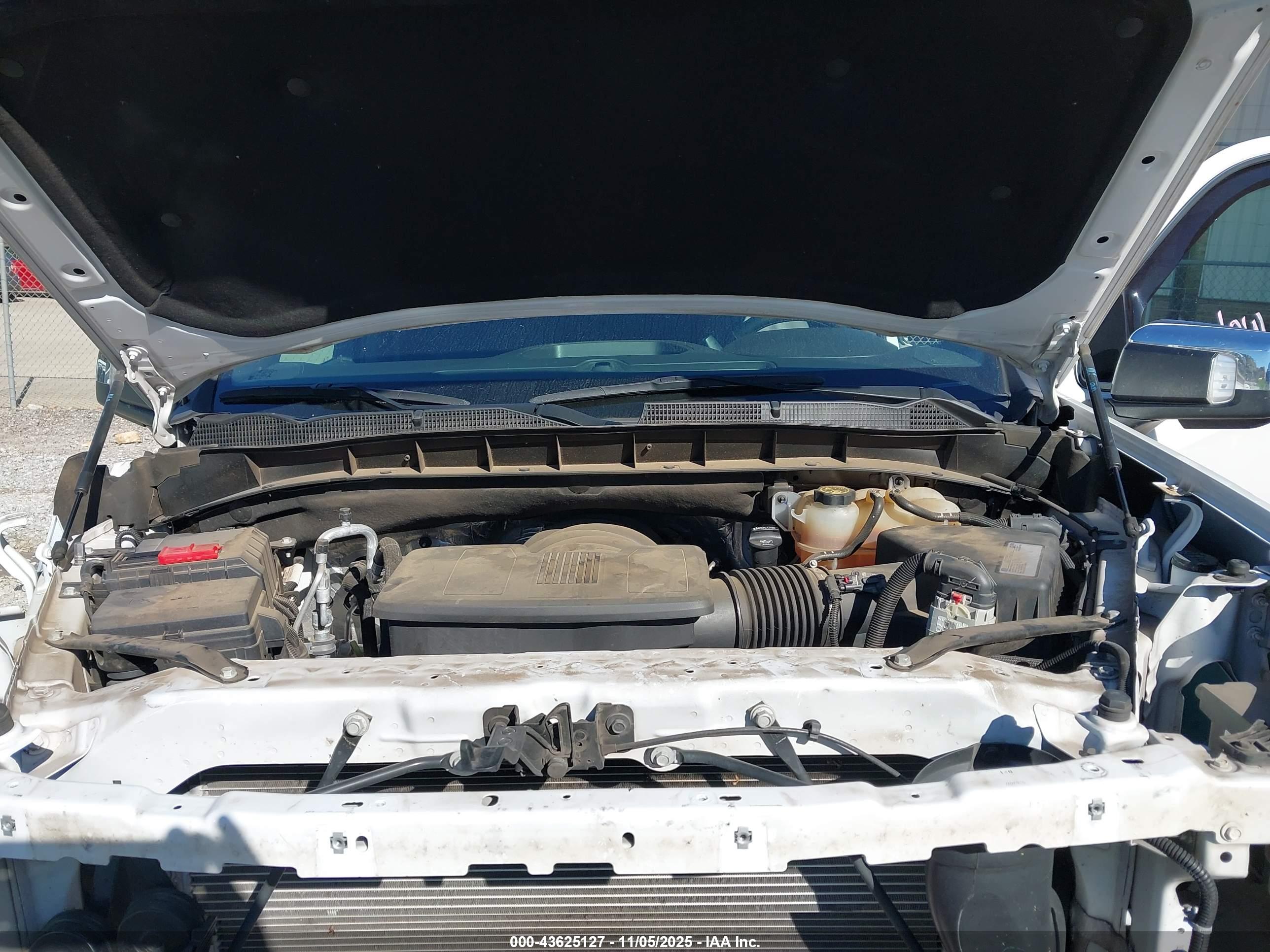 GMC SIERRA image 10