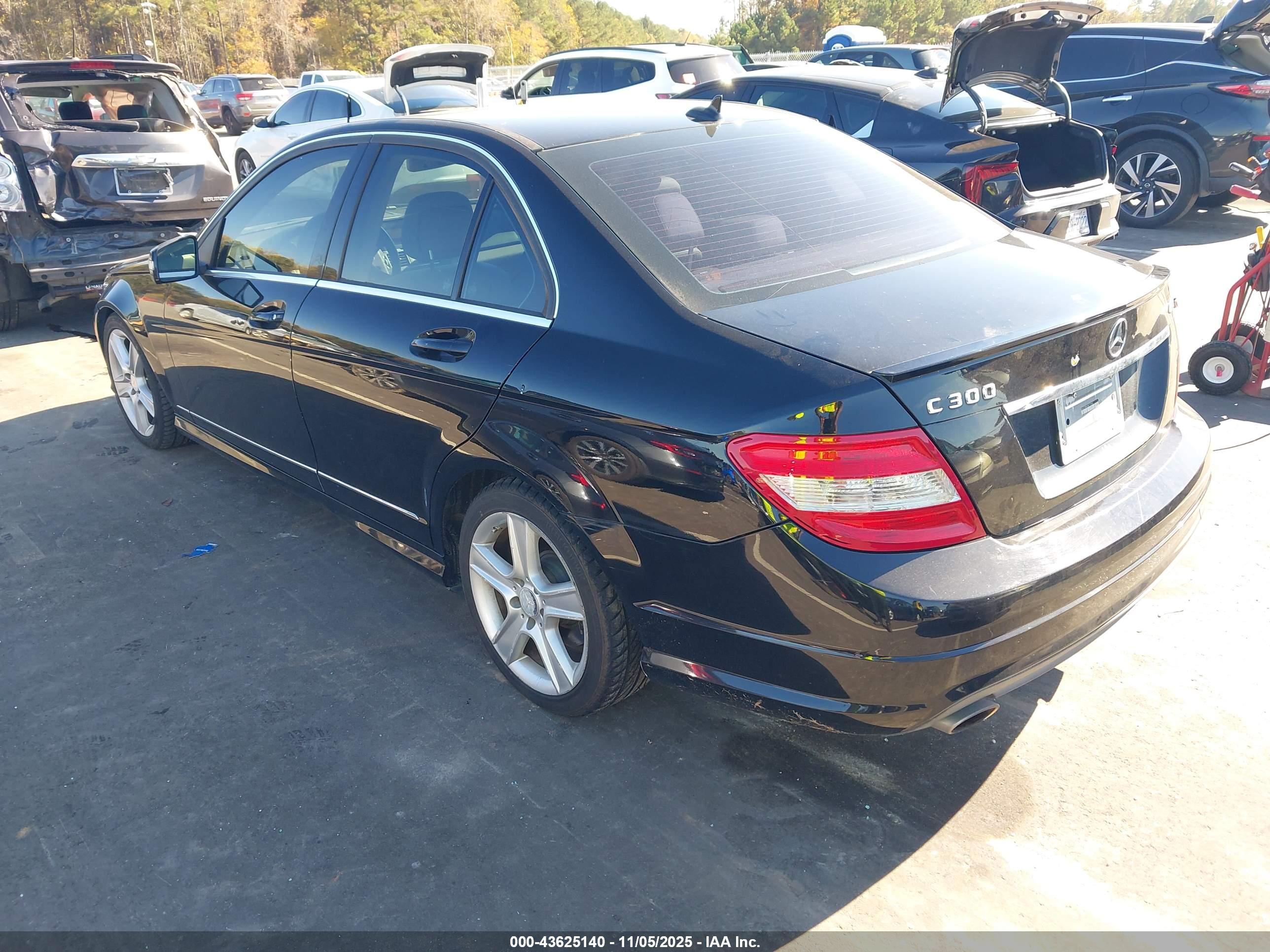 MERCEDES-BENZ C image 3