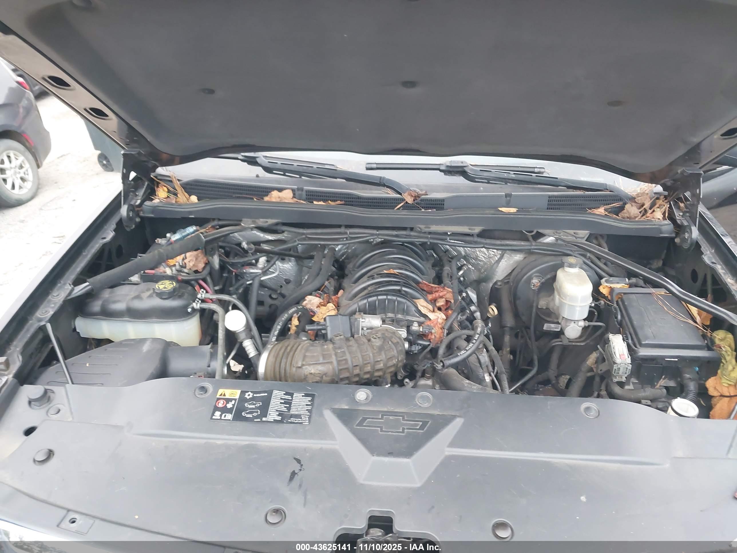 CHEVROLET SILVERADO image 10