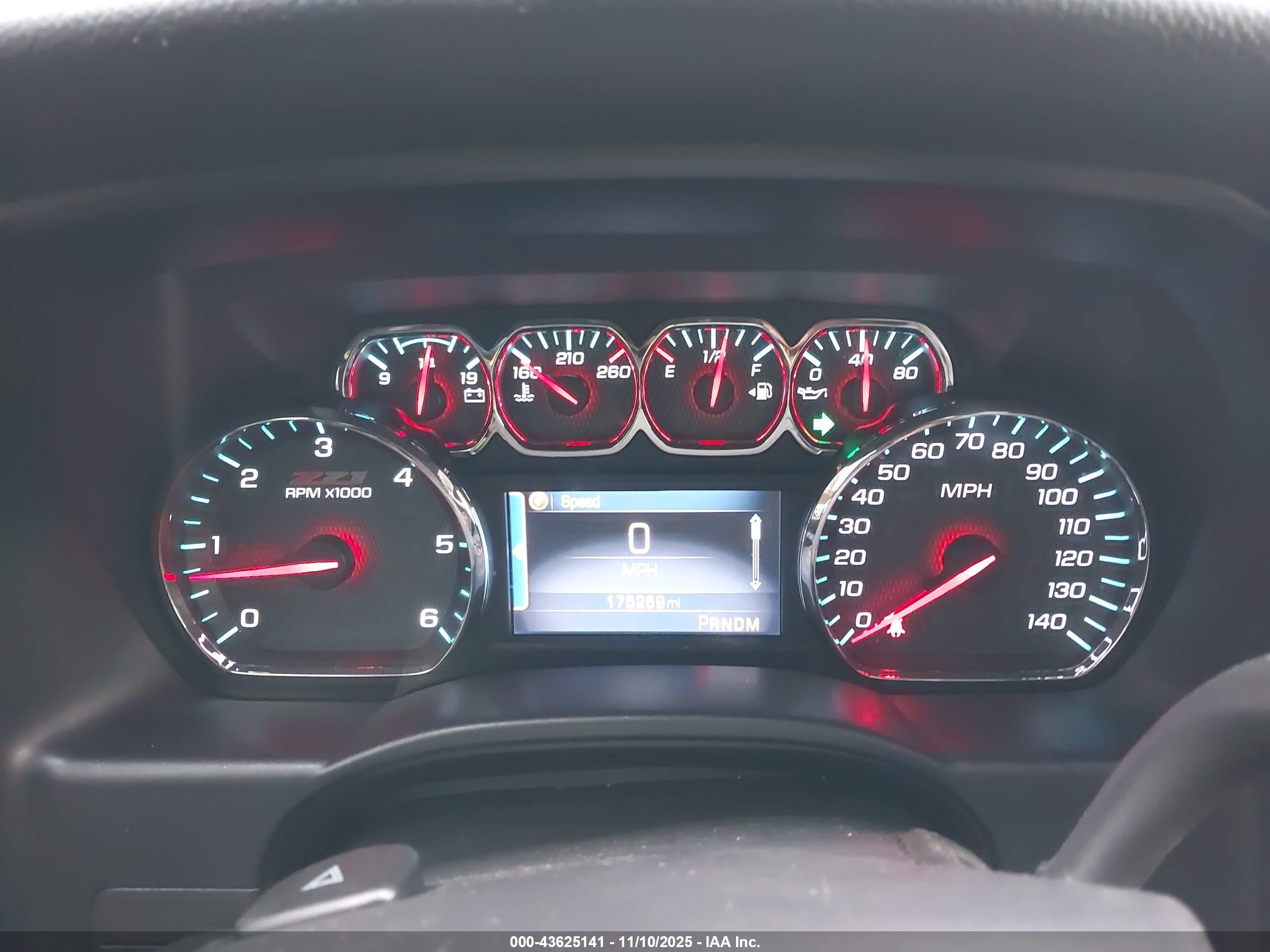 CHEVROLET SILVERADO image 7