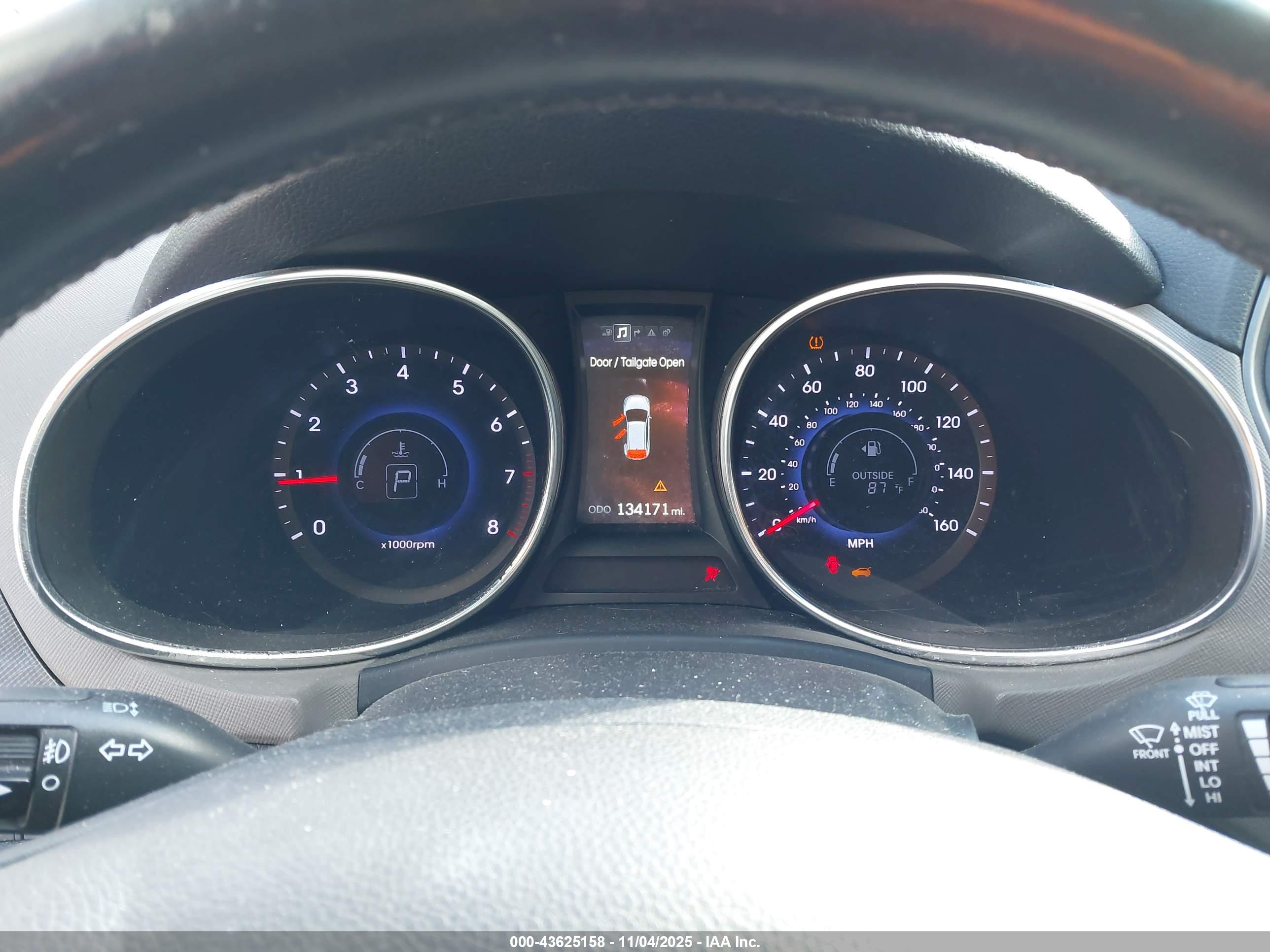 HYUNDAI SANTA image 7