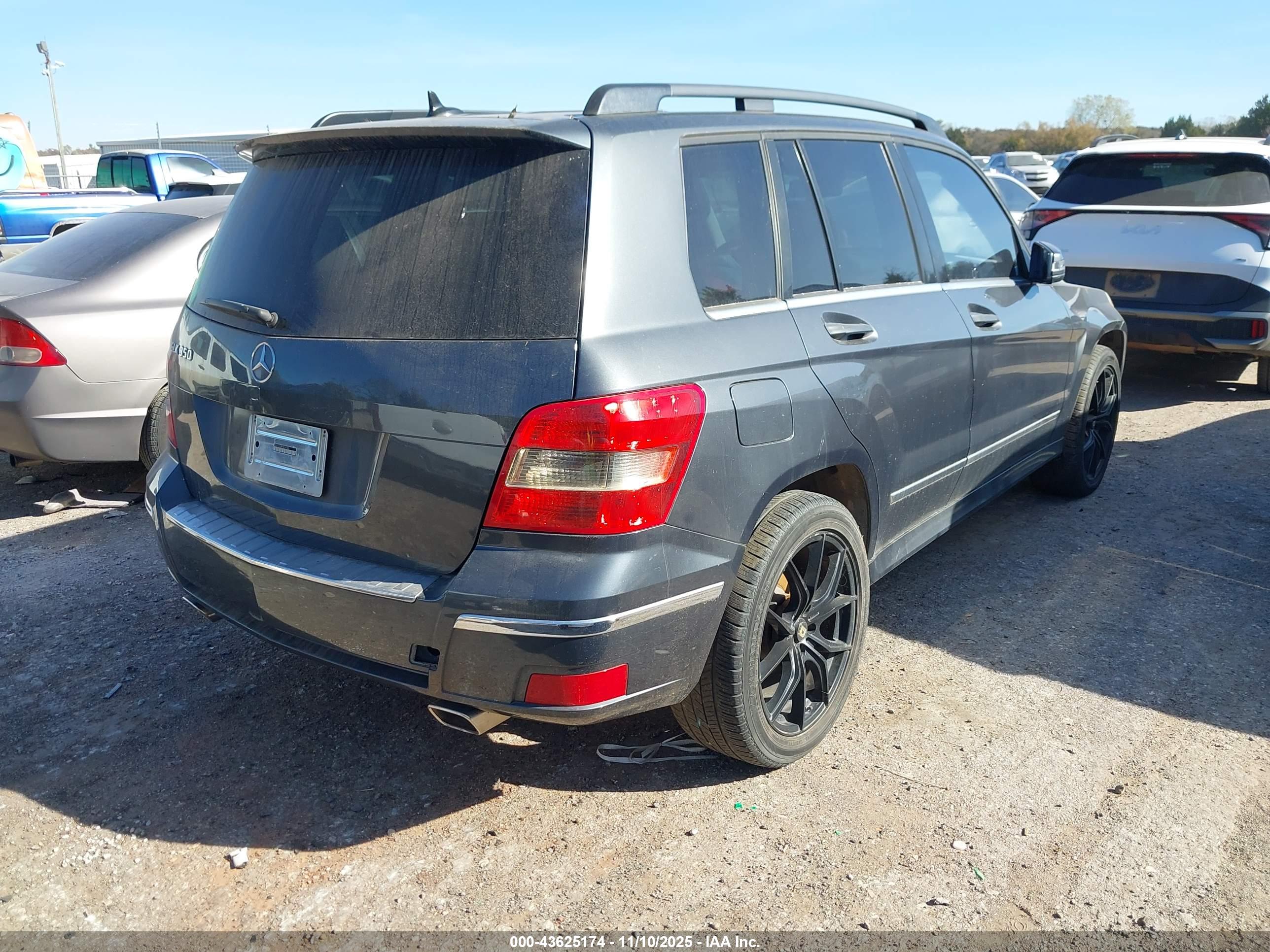 MERCEDES-BENZ GLK image 4