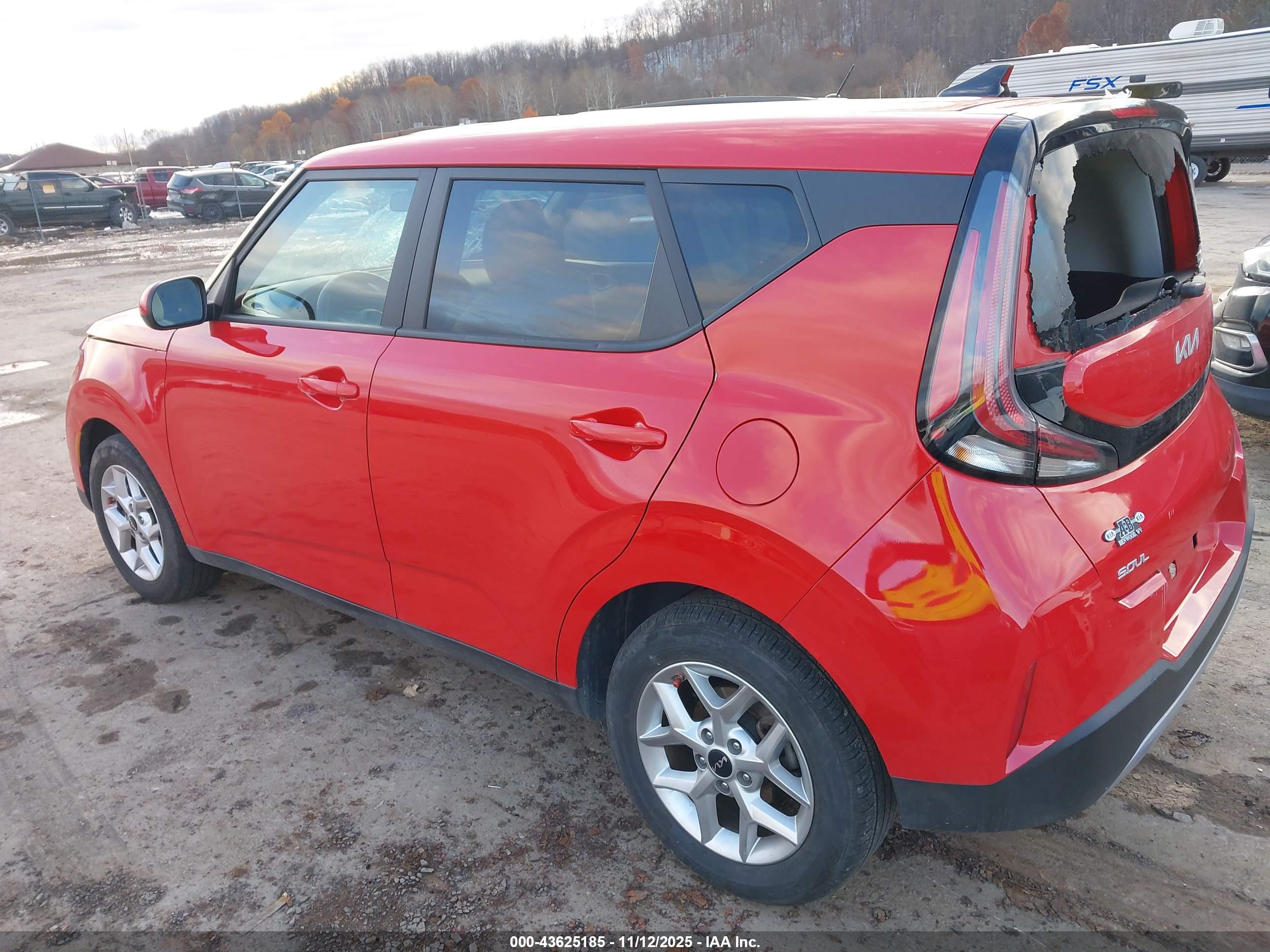 KIA SOUL image 3