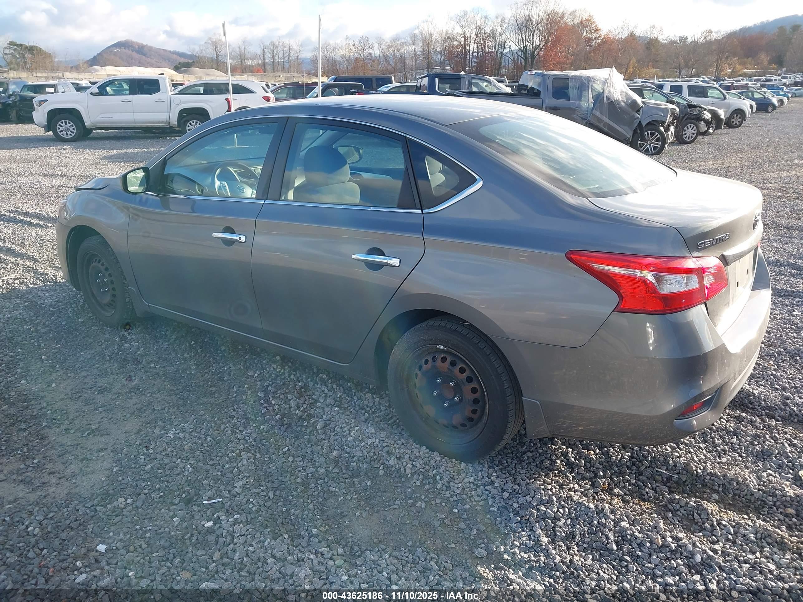 NISSAN SENTRA image 3