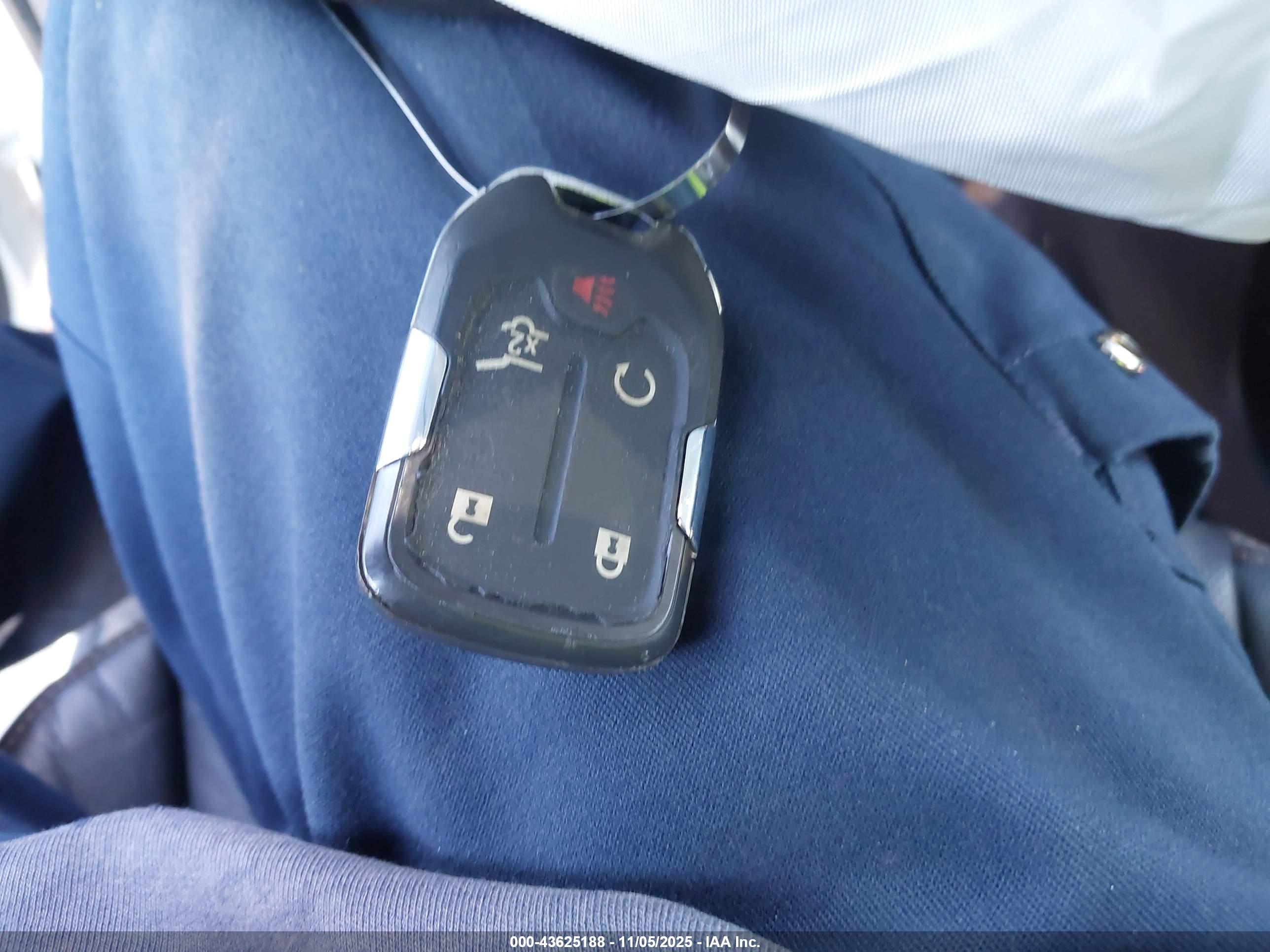 GMC TERRAIN image 11