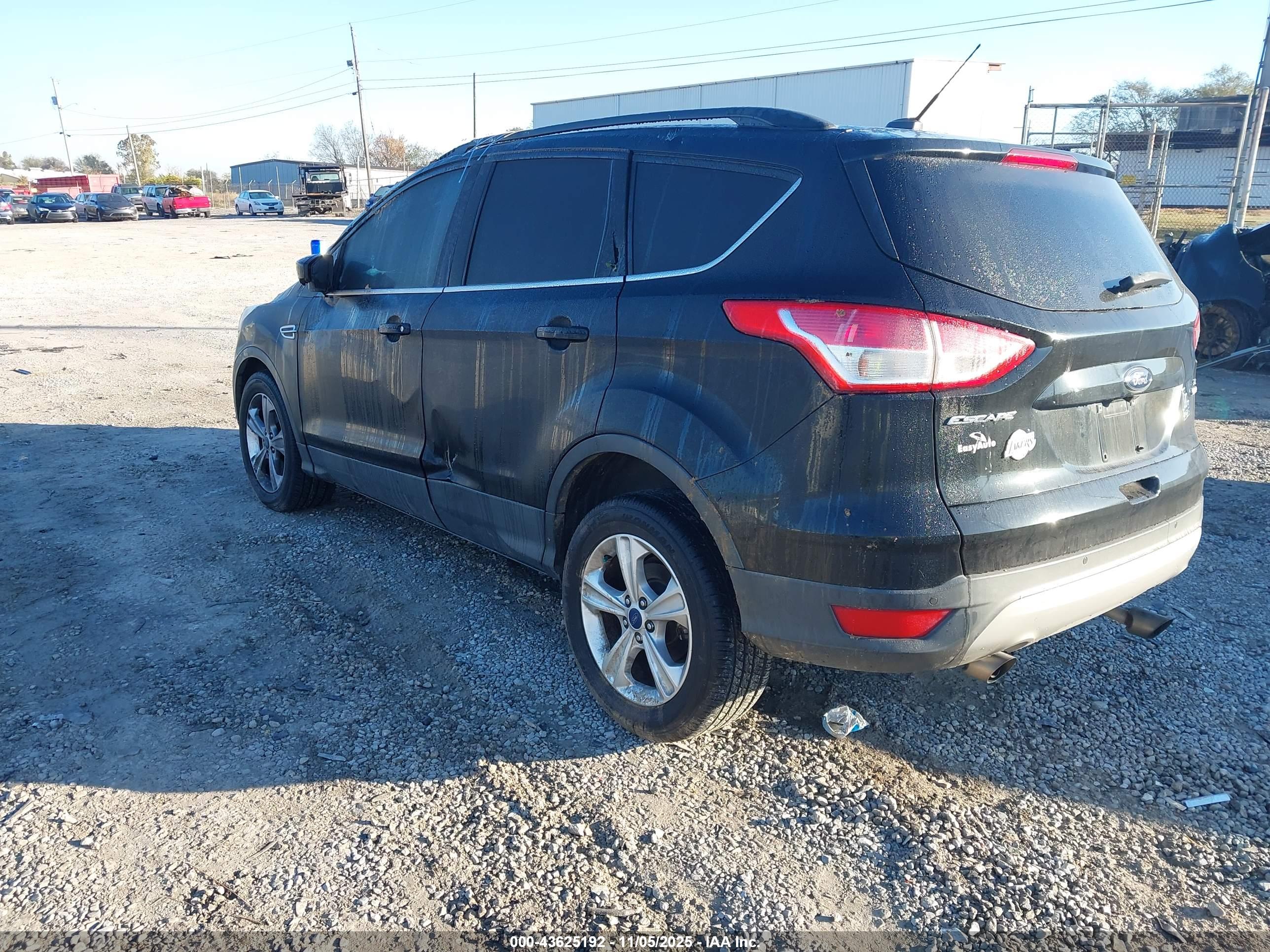 FORD ESCAPE image 3