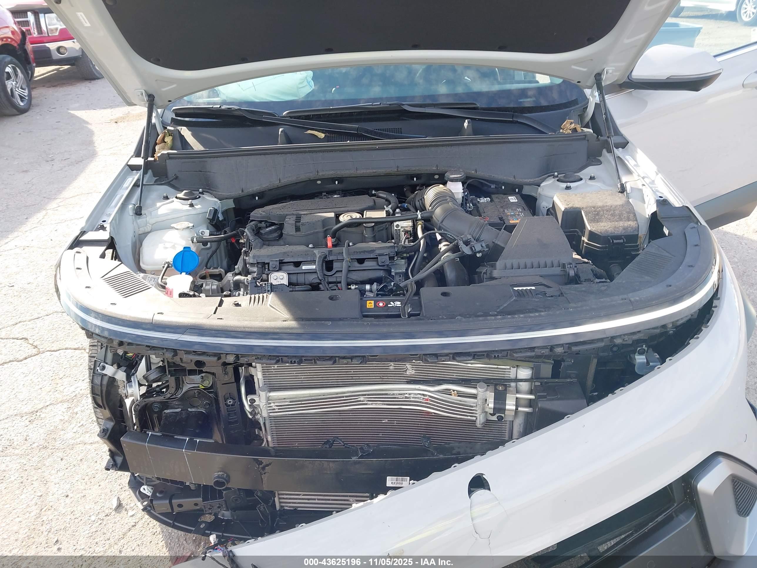 HYUNDAI KONA image 10