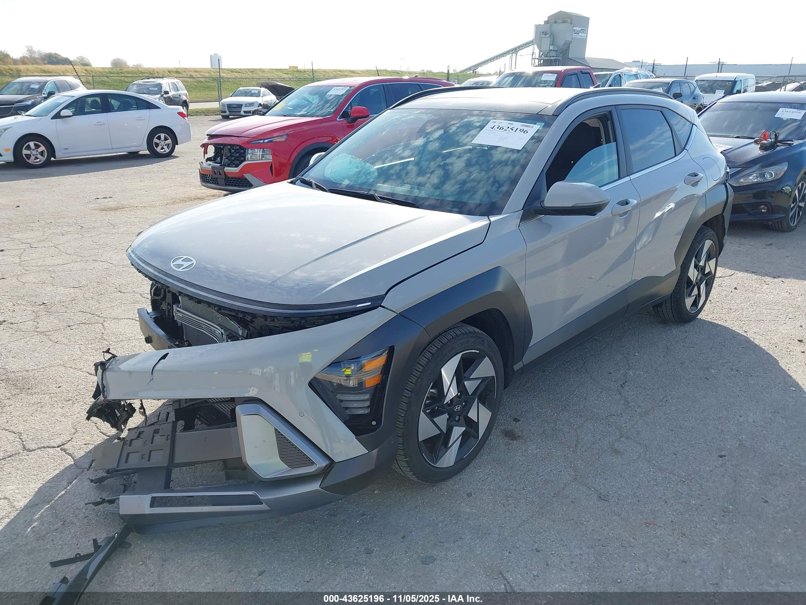 HYUNDAI KONA image 2