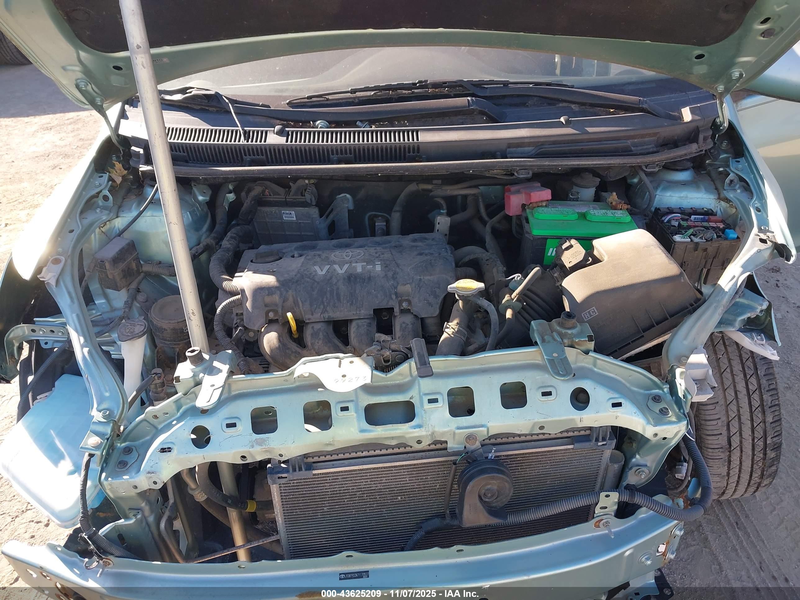 TOYOTA YARIS image 10