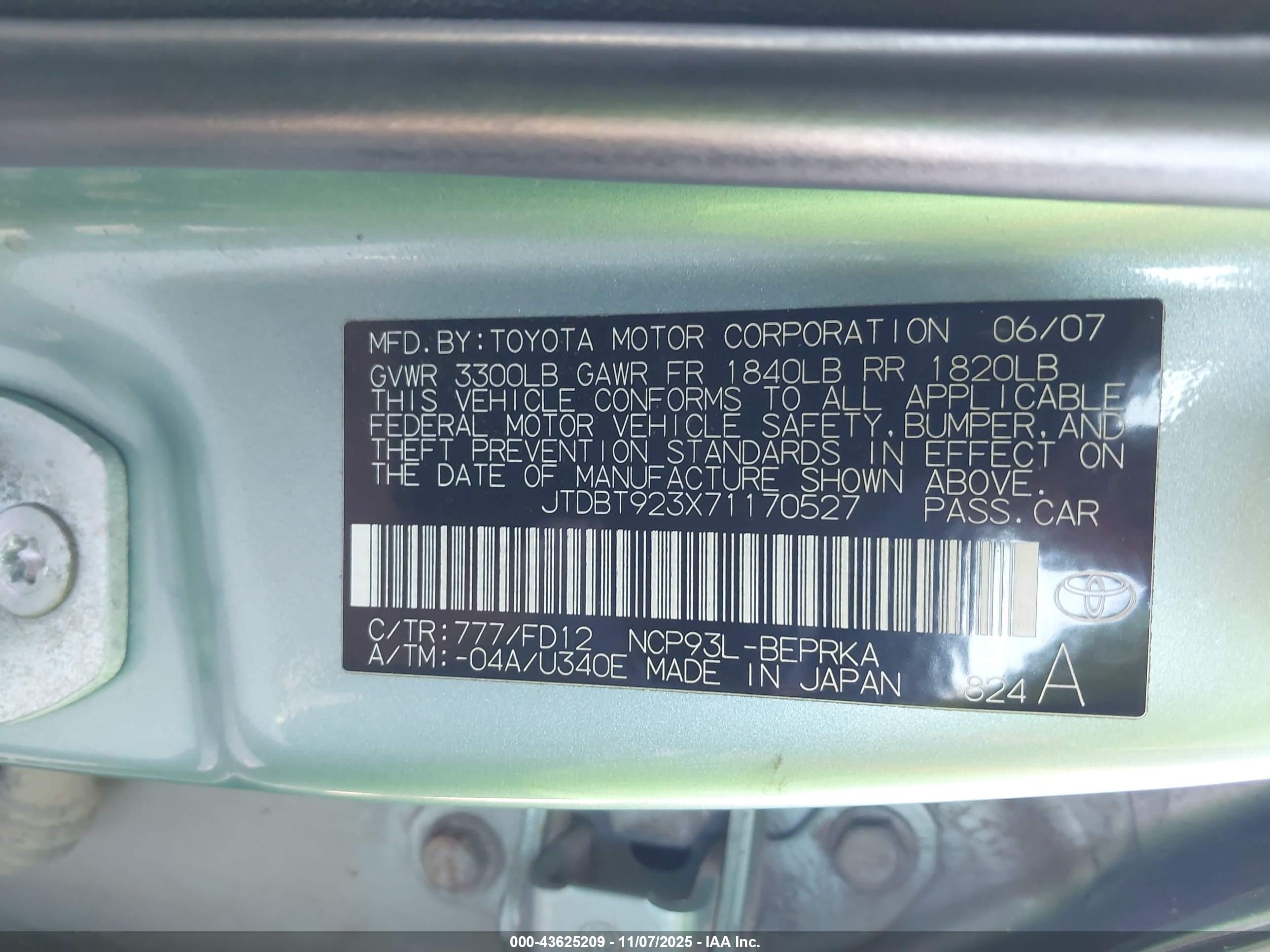 TOYOTA YARIS image 9
