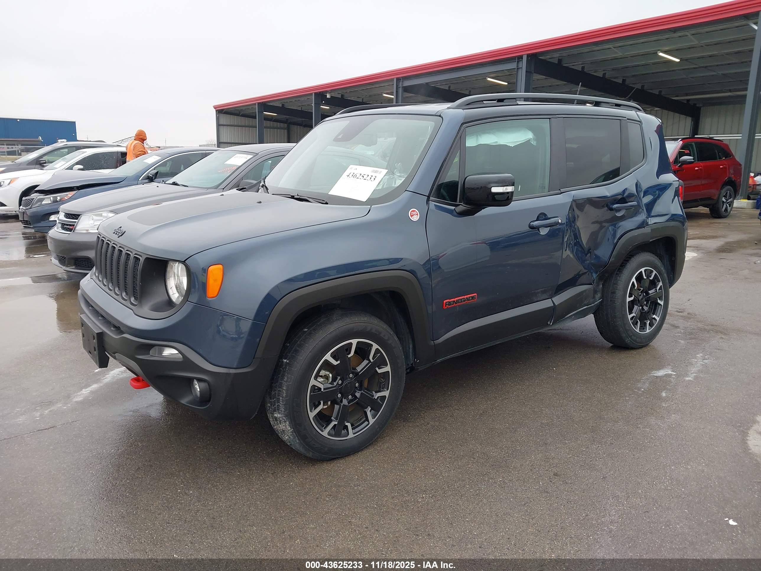 JEEP RENEGADE image 2