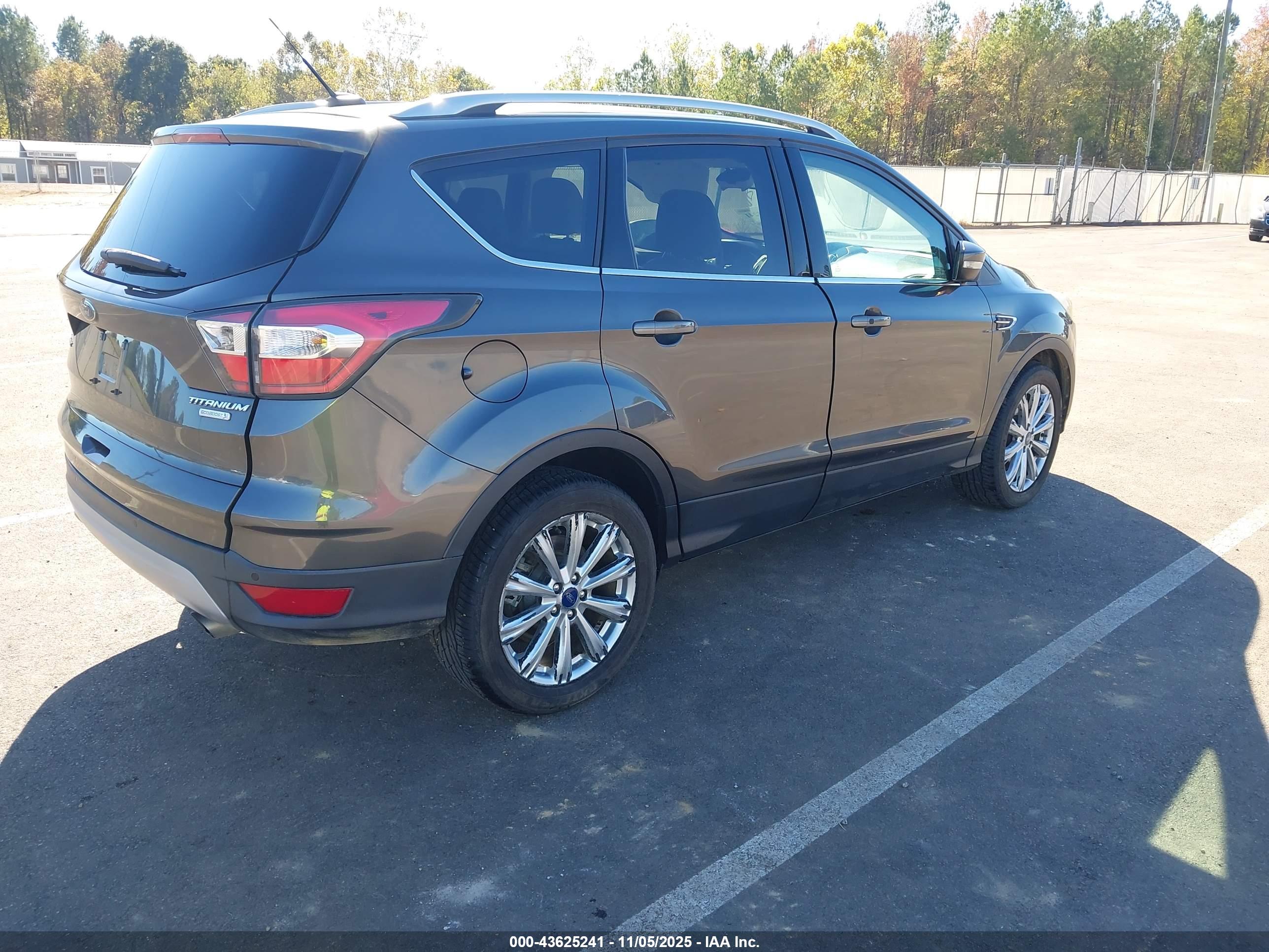 FORD ESCAPE image 4