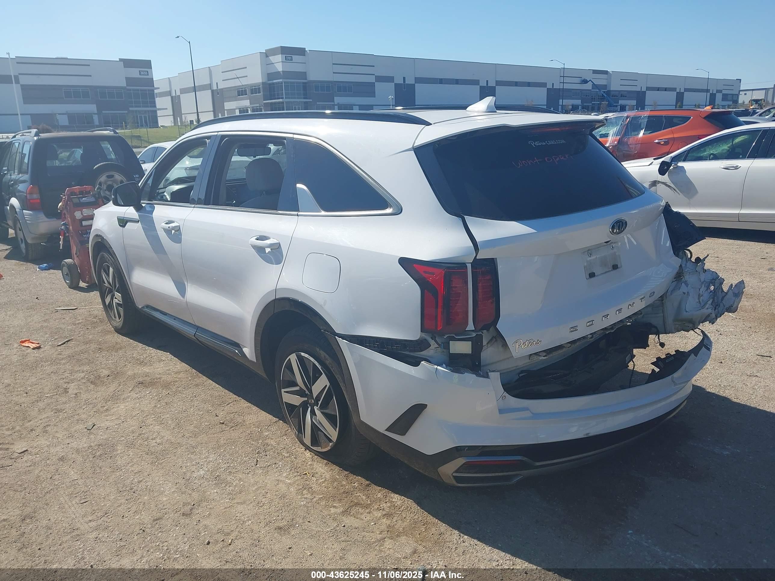 KIA SORENTO image 3