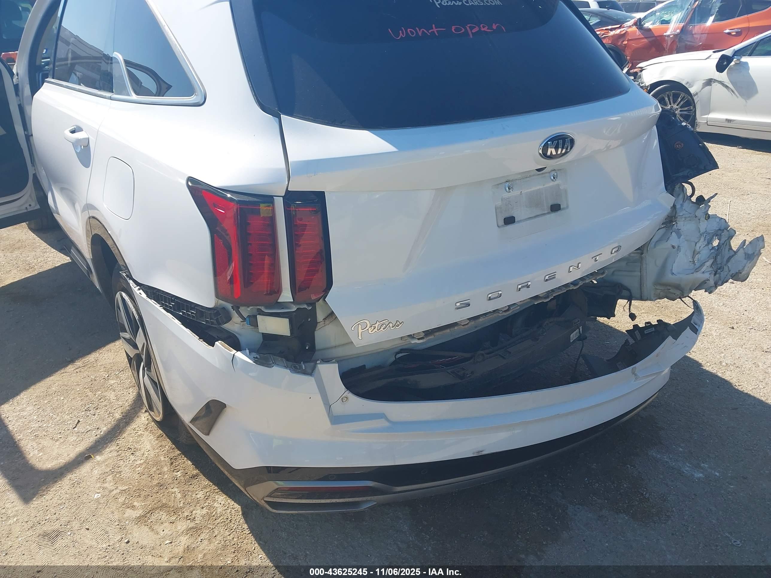 KIA SORENTO image 6