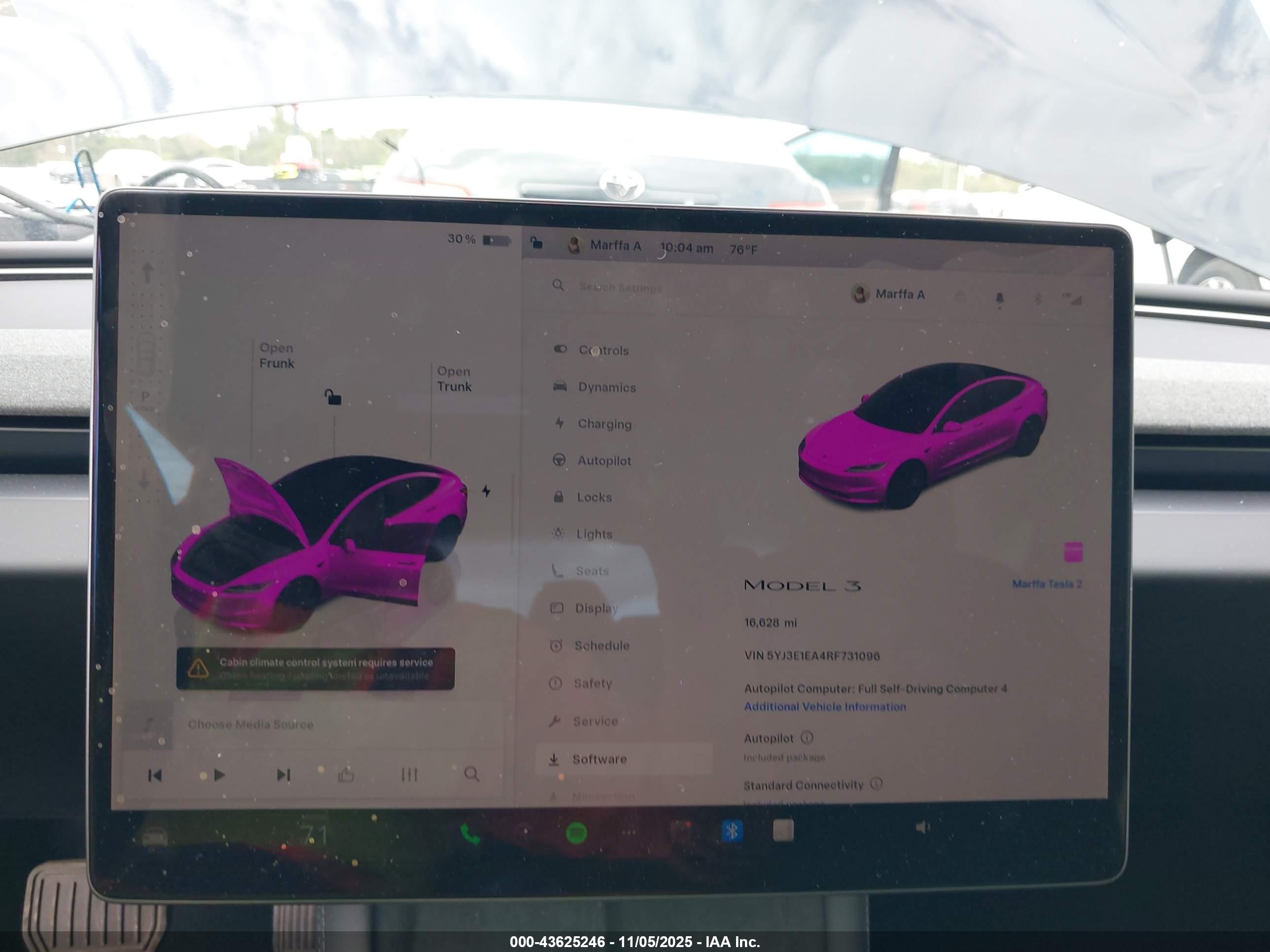 TESLA MODEL image 7