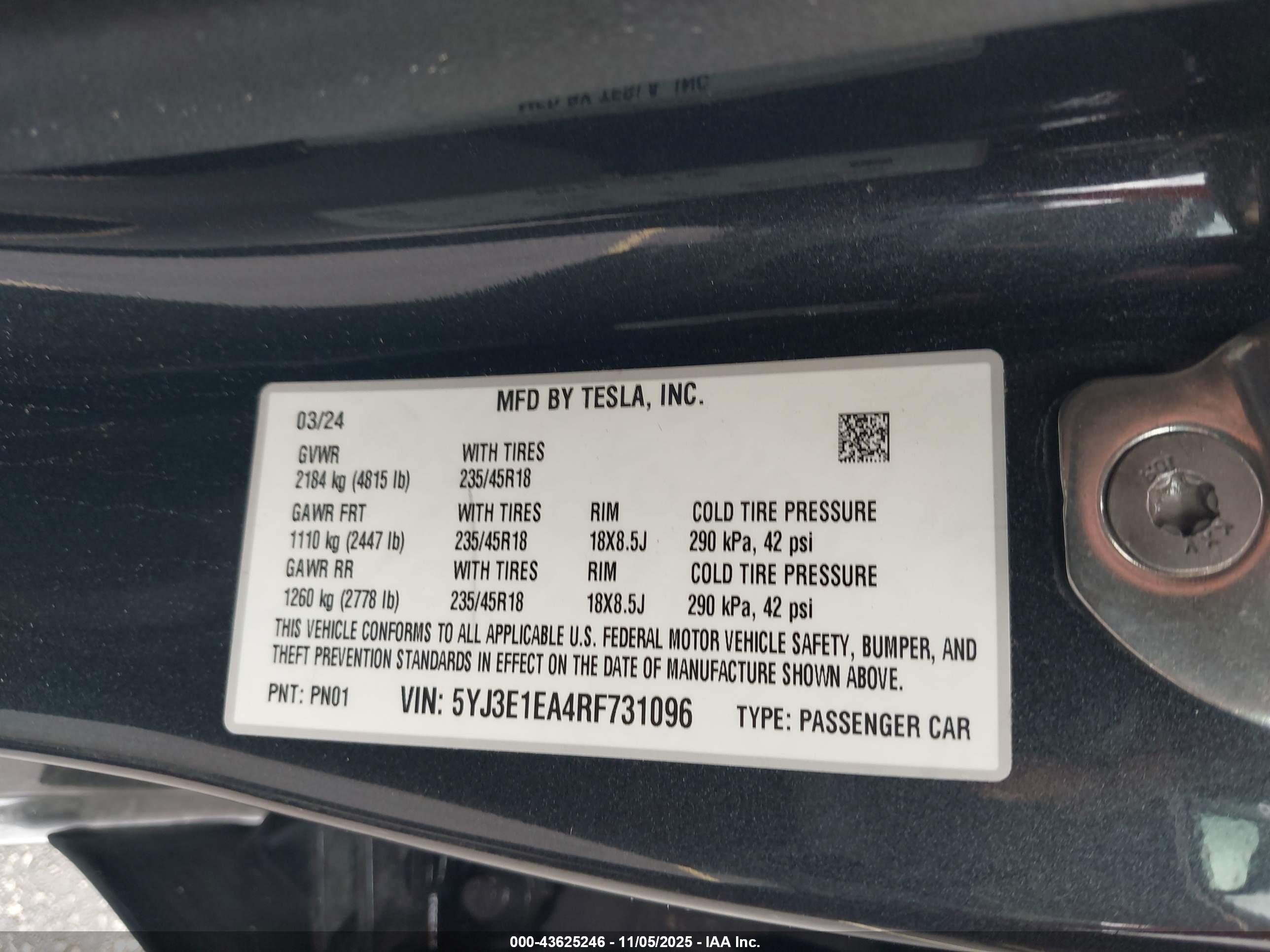 TESLA MODEL image 9