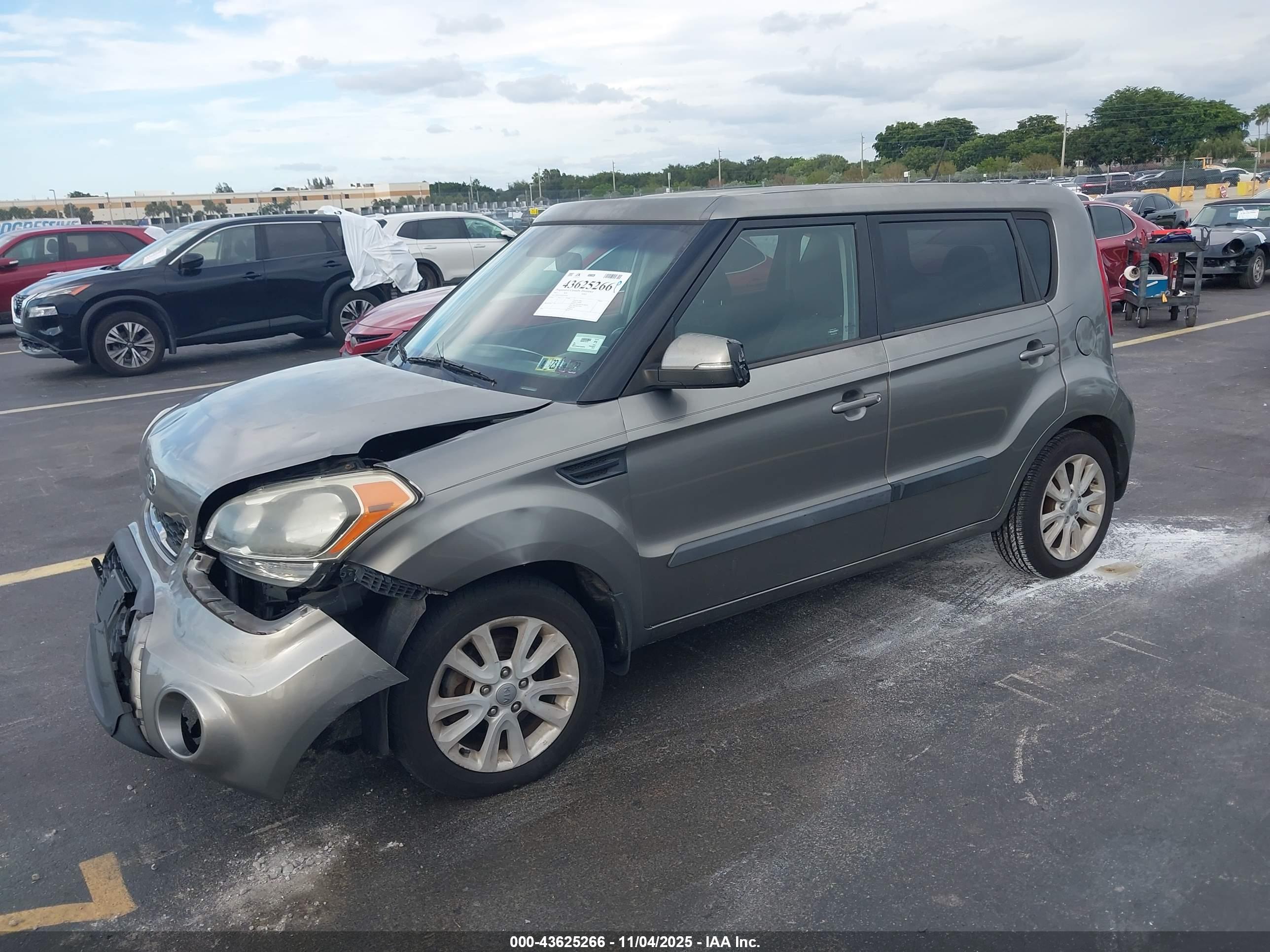 KIA SOUL image 2