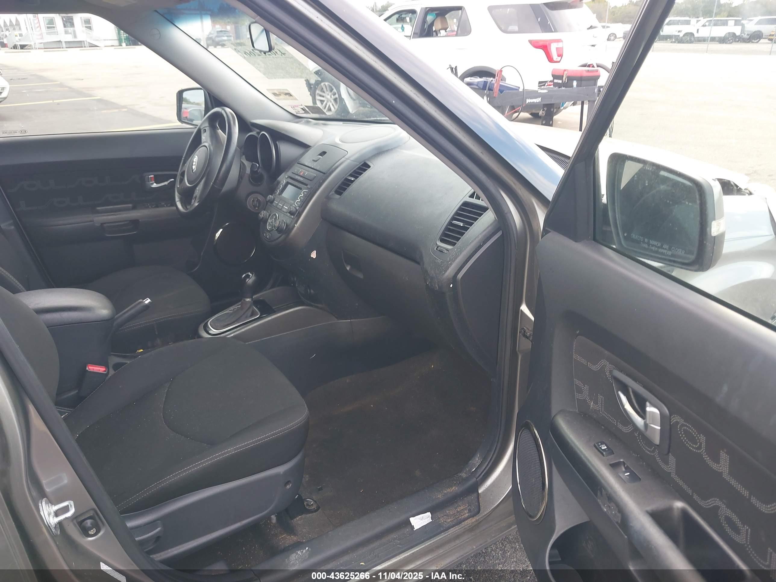 KIA SOUL image 5