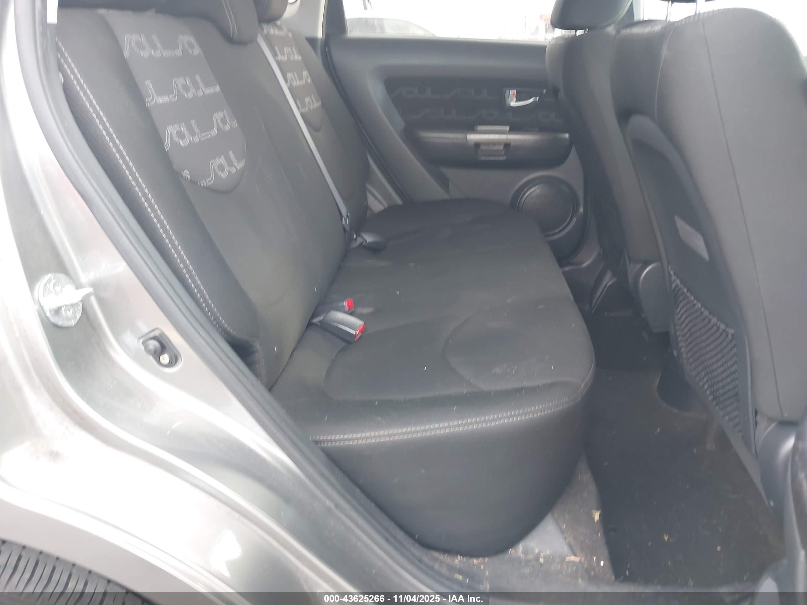 KIA SOUL image 8