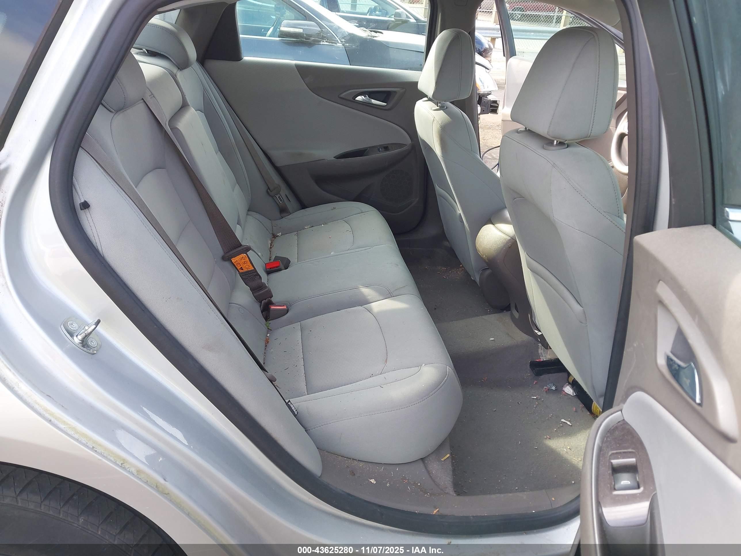 CHEVROLET MALIBU image 8