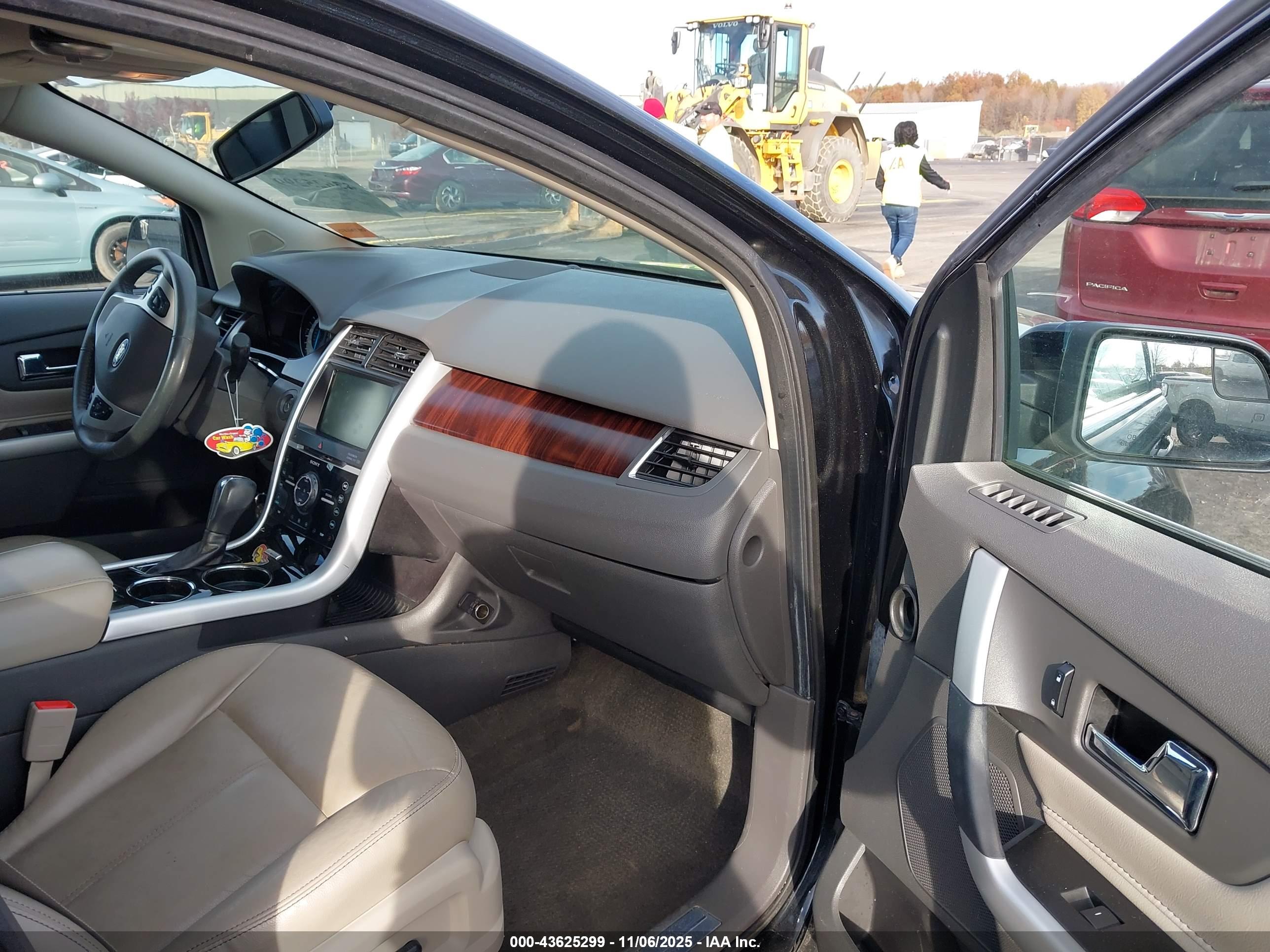 FORD EDGE image 5