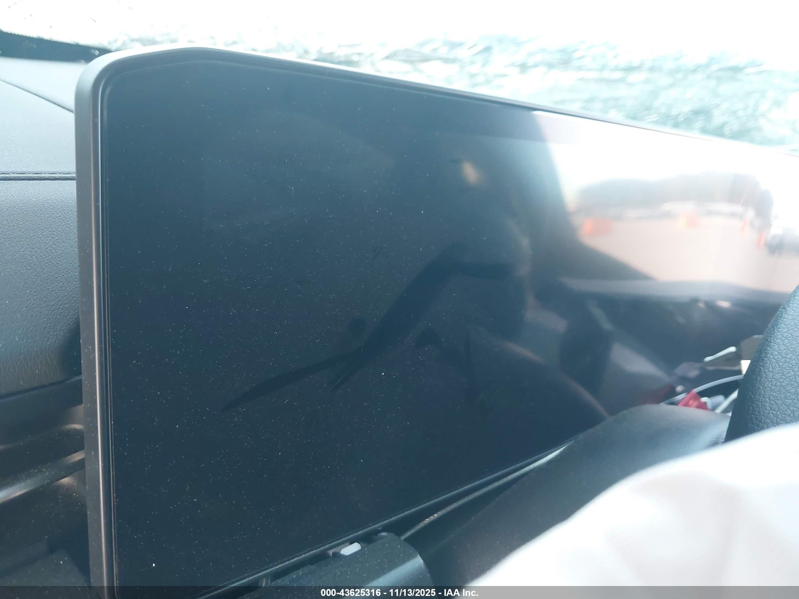 KIA K5 image 7