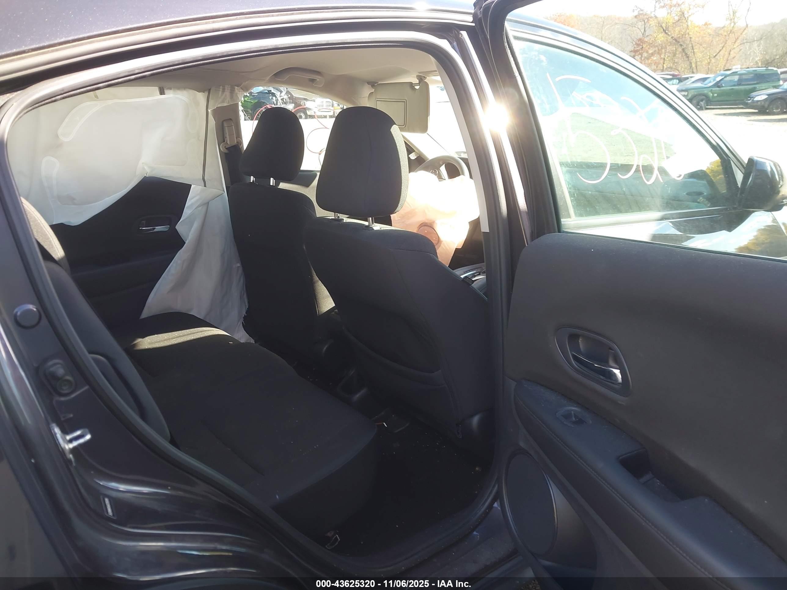 HONDA HR-V image 8