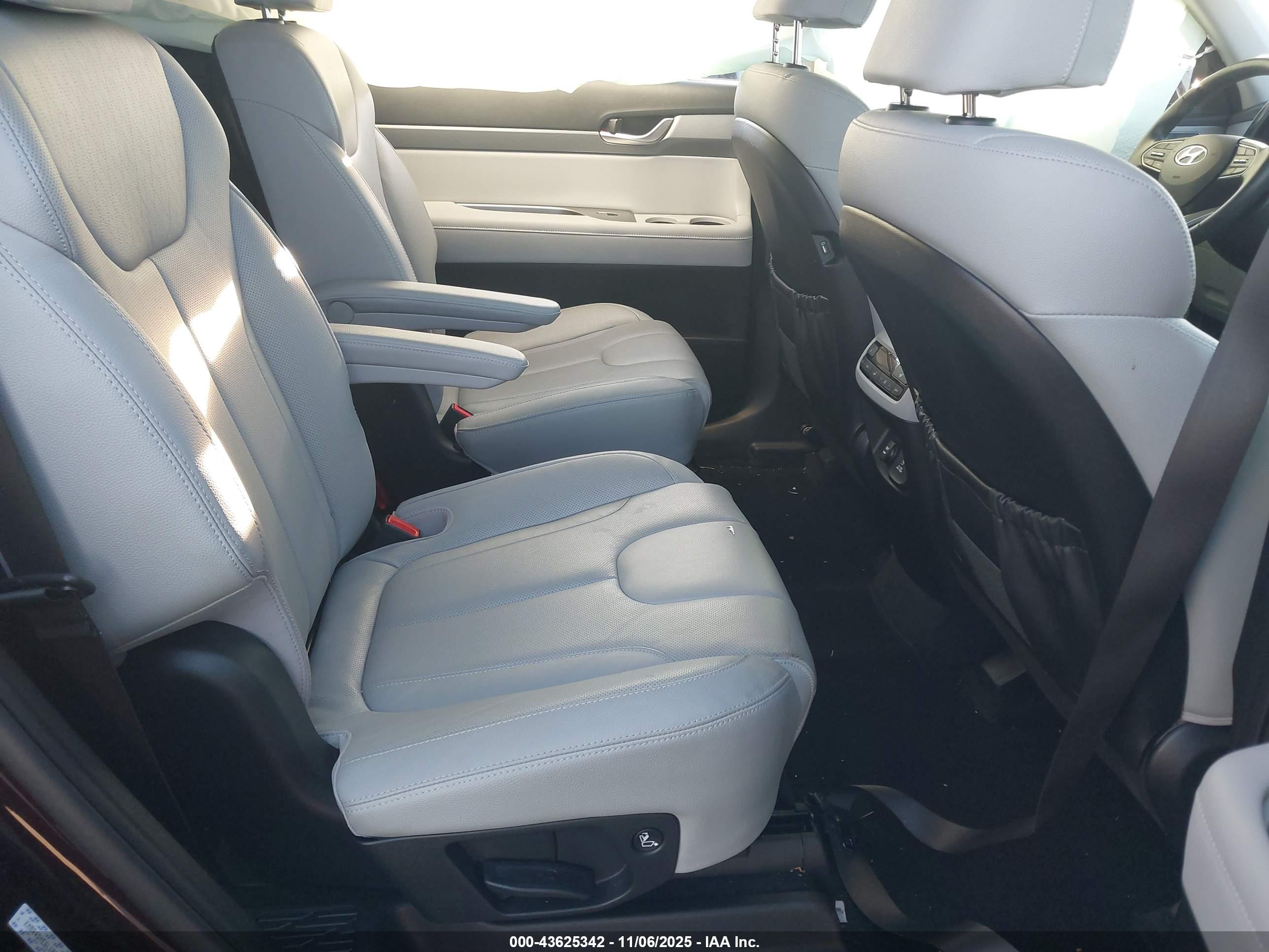 HYUNDAI PALISADE image 8