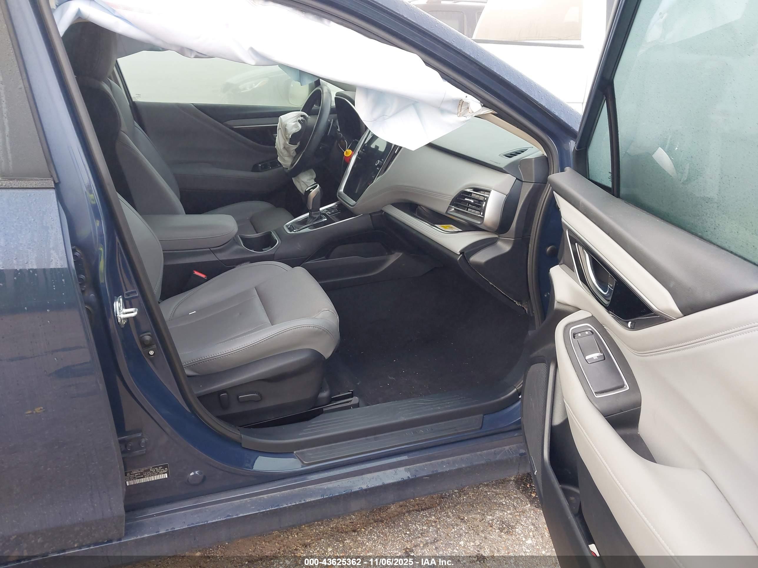 SUBARU LEGACY image 5