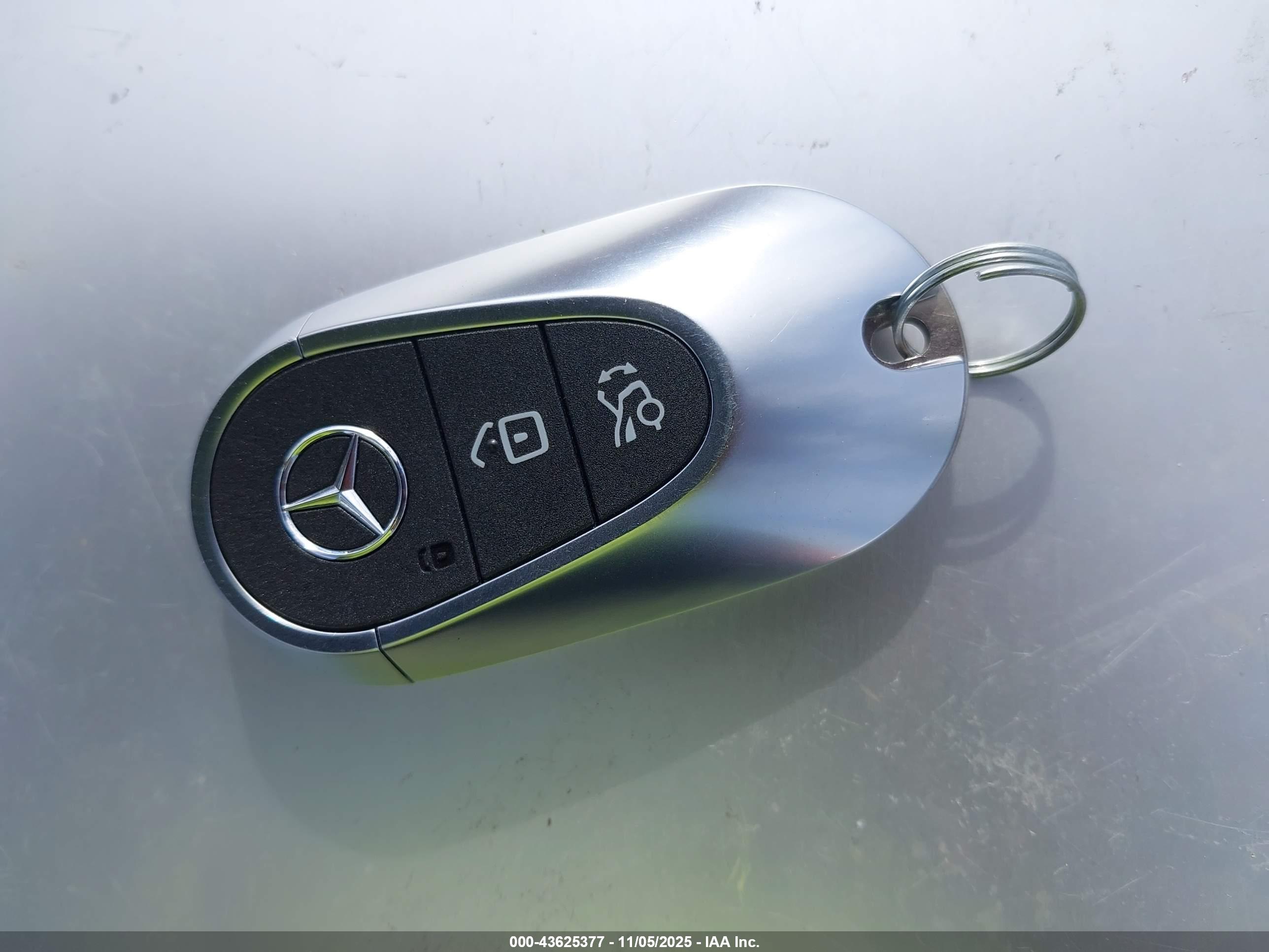 MERCEDES-BENZ CLE image 11