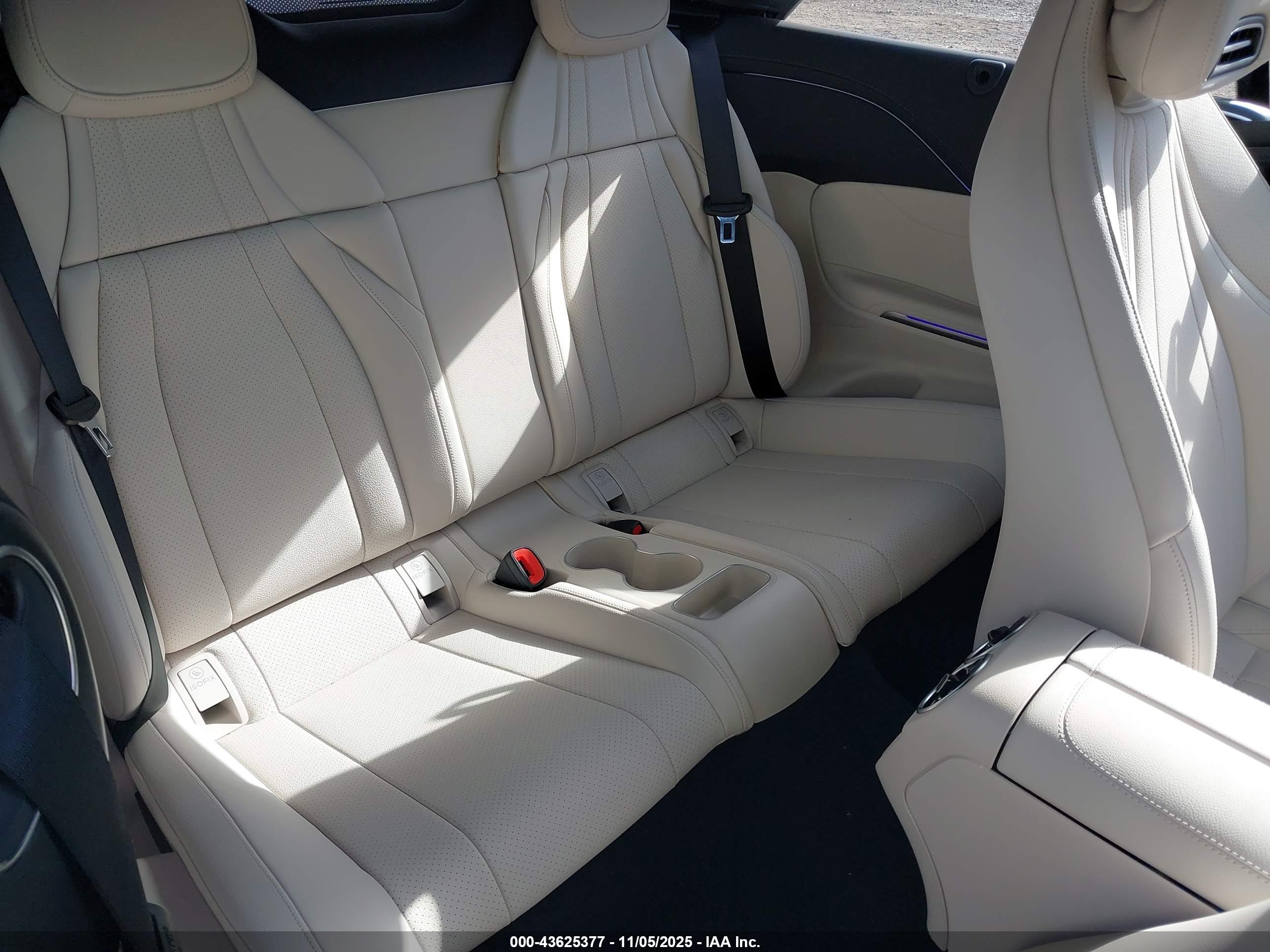 MERCEDES-BENZ CLE image 8